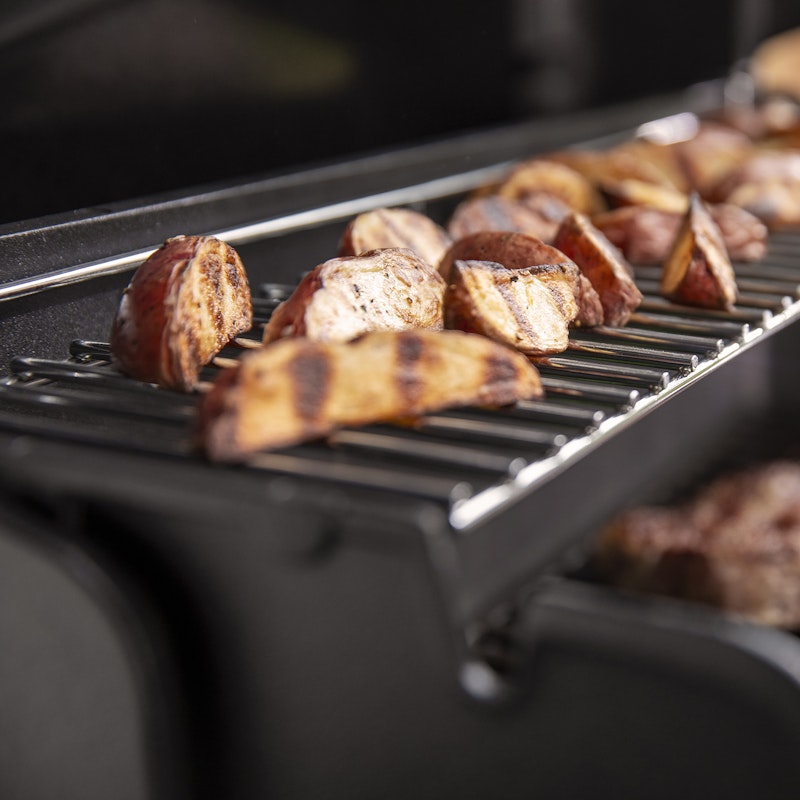 Genesis E-315 Gas Grill (Liquid Propane)