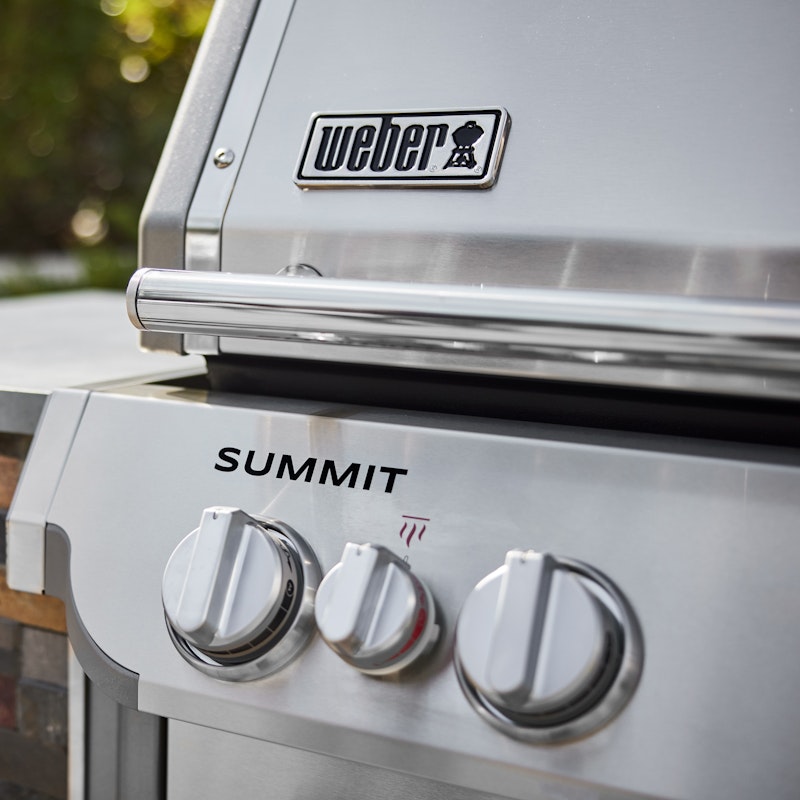 Summit® SB38 S Built-In Gas Grill (Liquid Propane)