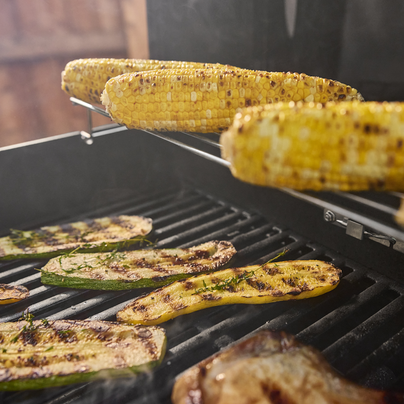 Spirit® EP-425 Gas Grill Stealth® Edition (Natural Gas)