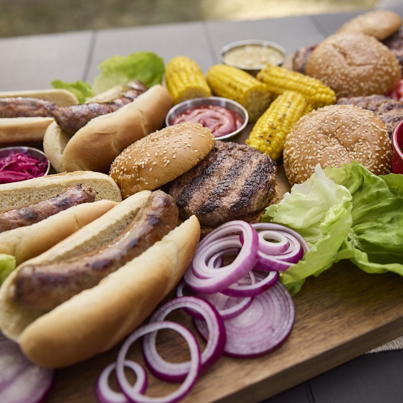 Spirit® E-325 Gas Grill (Natural Gas)