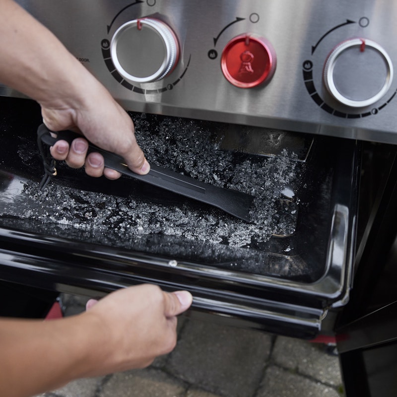 Genesis E-325 Gas Grill (Liquid Propane)