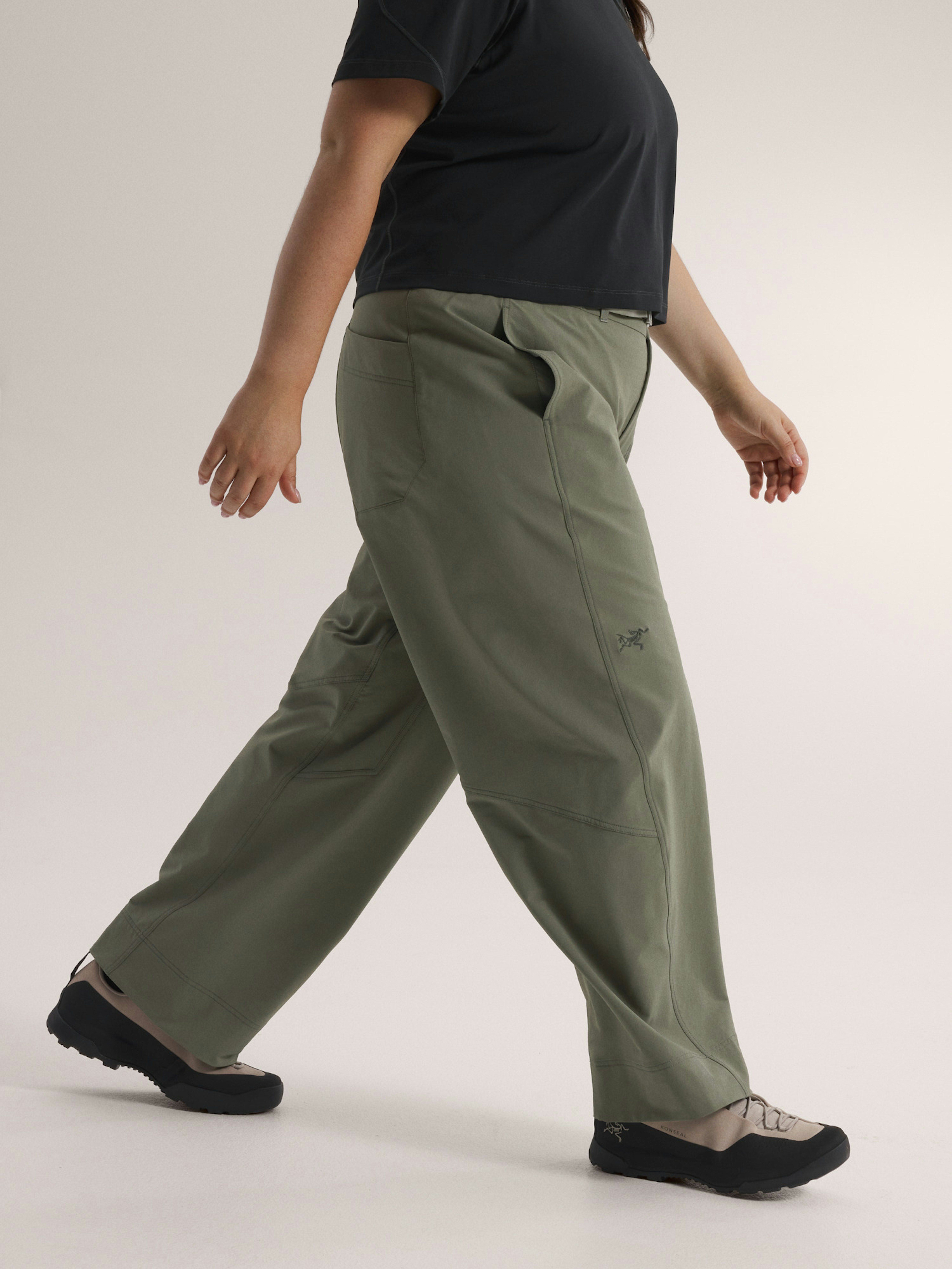 Nia Pant Women's
