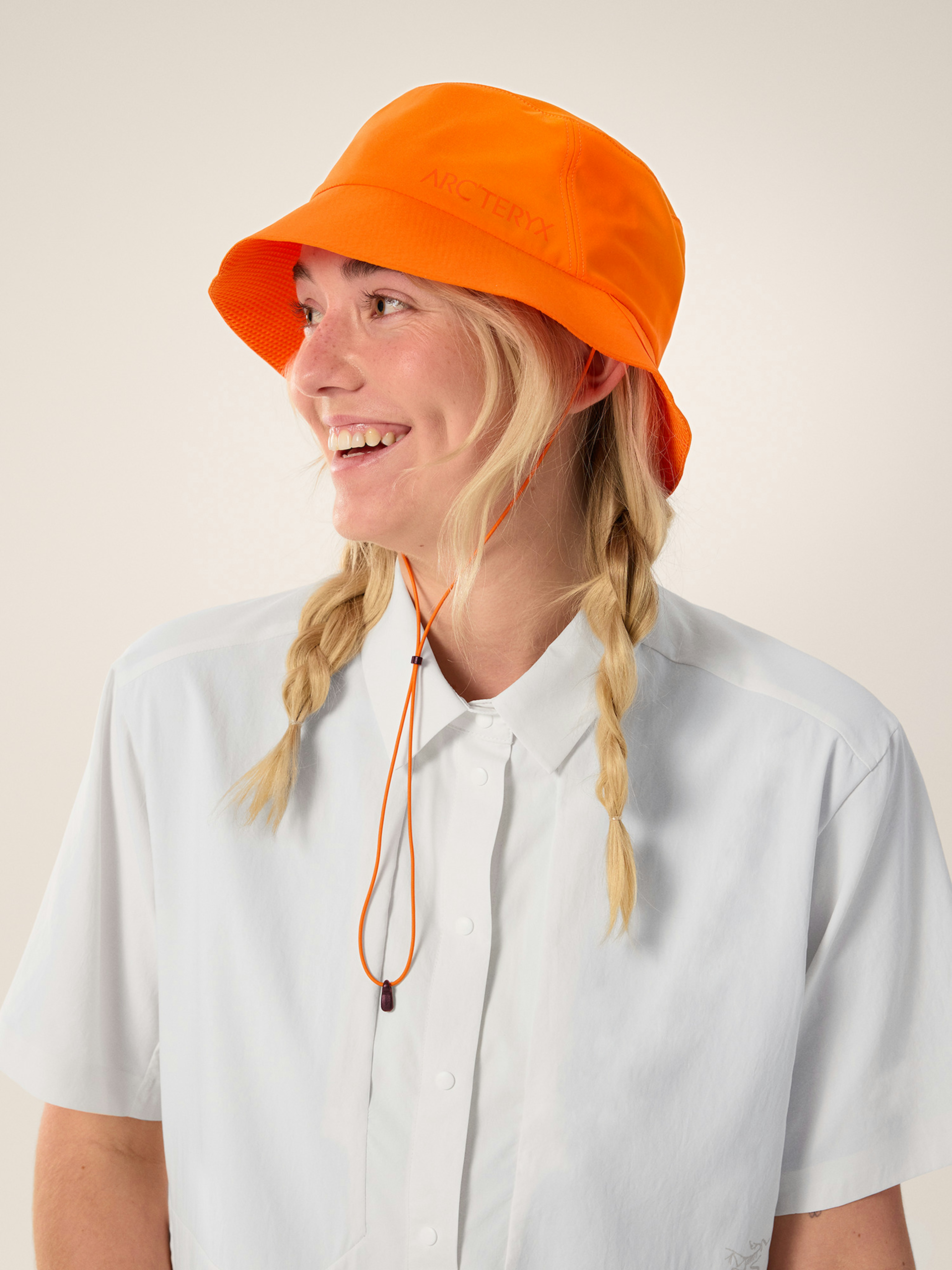 Sinsolo Bucket Hat