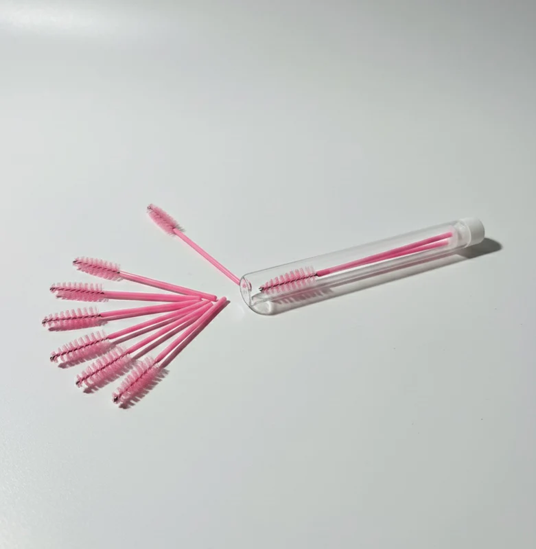 ✨ Brosse à cils professionnelle ✨ B.LASH