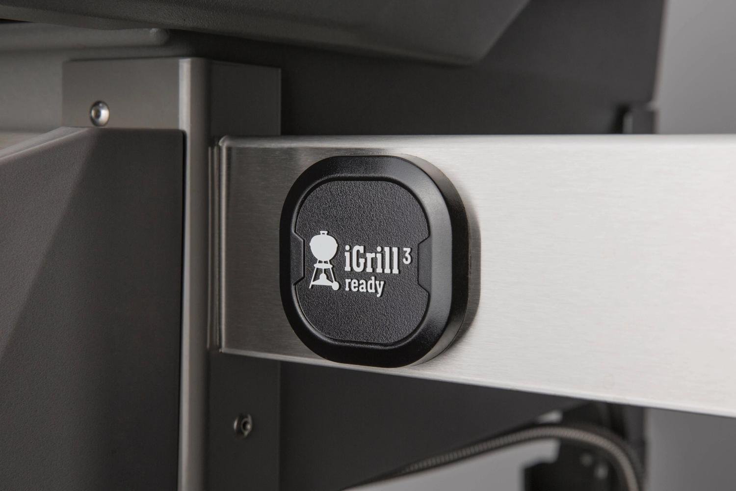 210 Propane Gas Grill, Ivory �C 450 sq. in. Cooking Area, GS4 System, Stainless Steel Burners, Porcelain-enameled Grates