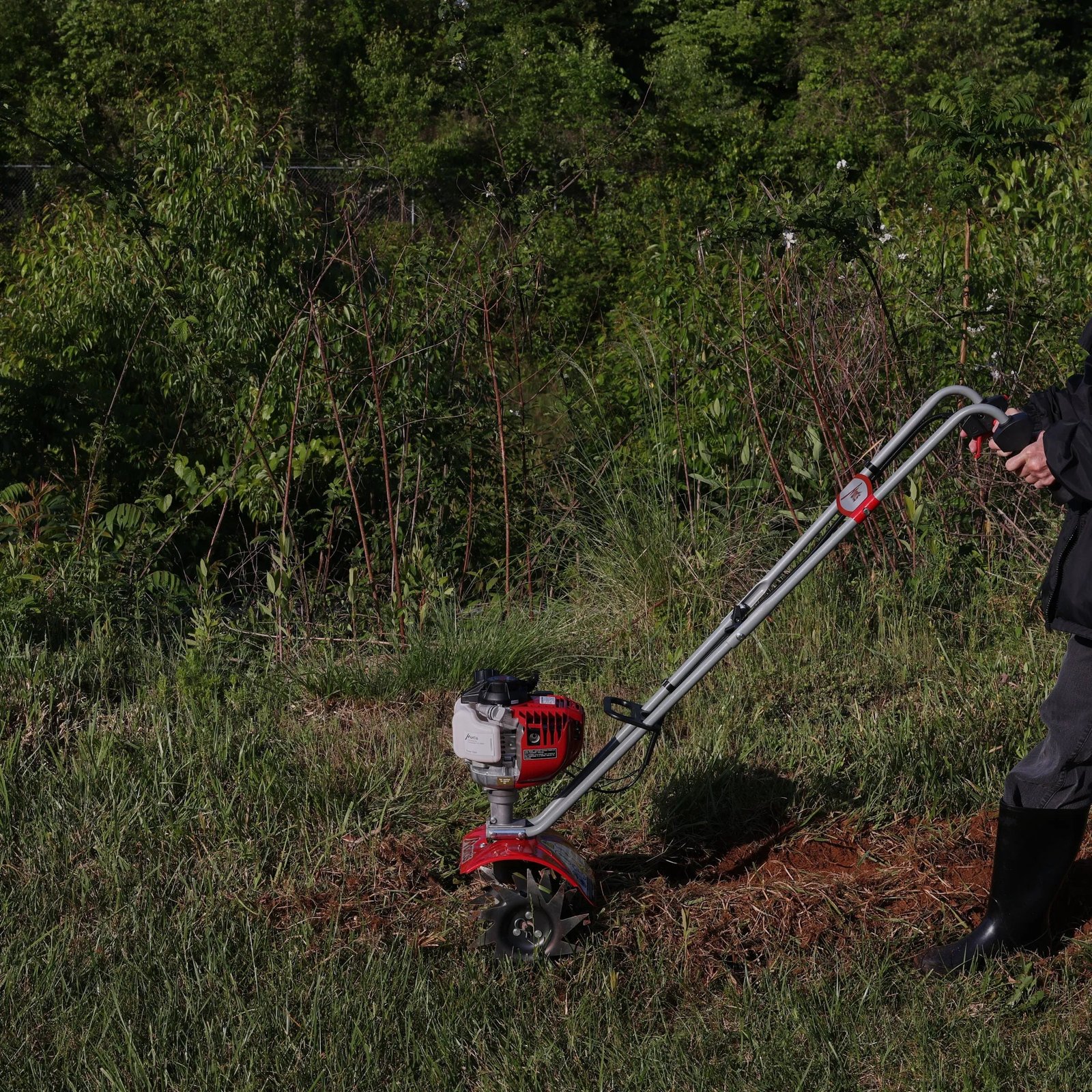 MANTIS 7268 Mini-Tiller/Cultivator 25-cc 9-in Front-Tine Forward-rotating Tiller (CARB)
