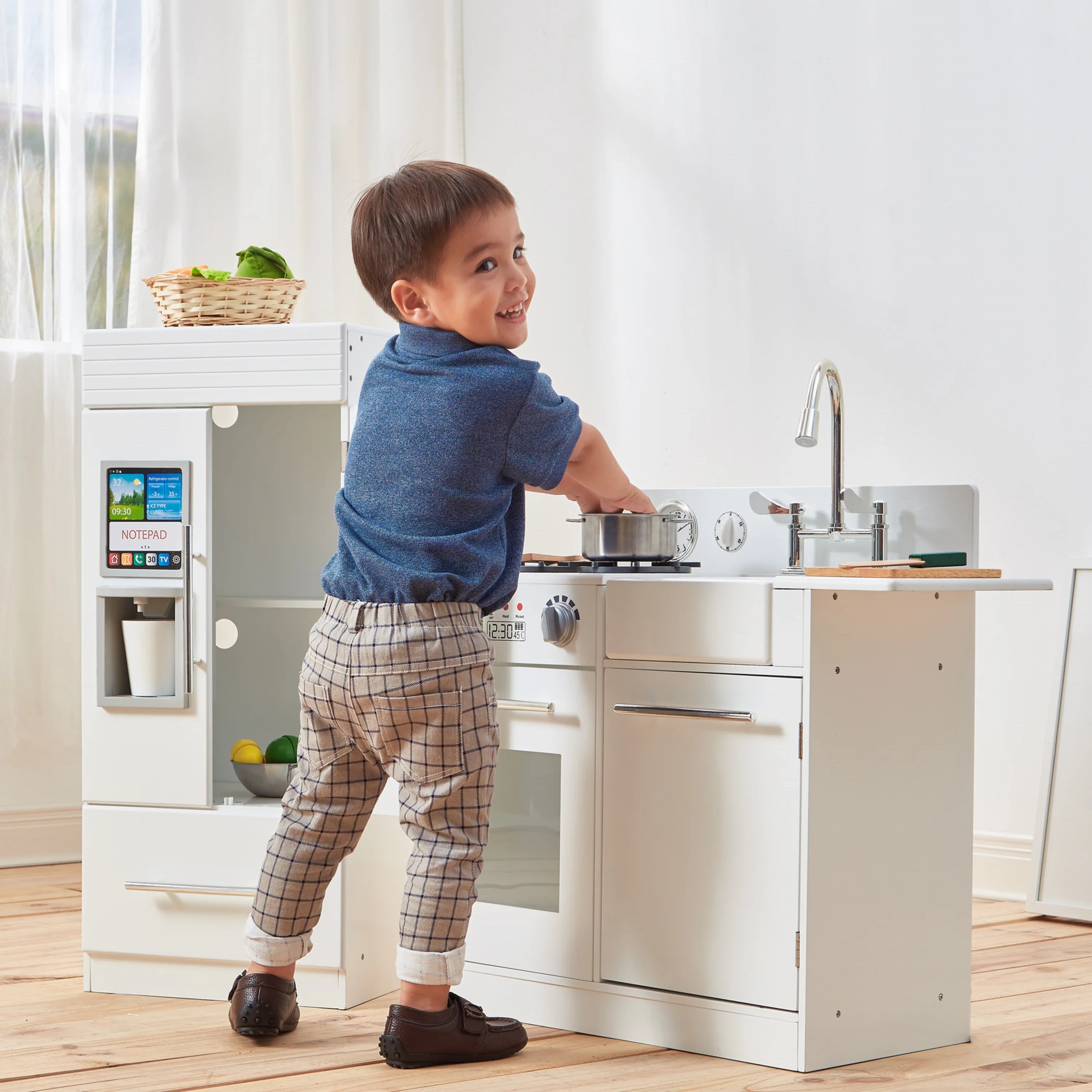 Teamson Kids Little Chef Charlotte Modern Play Kitchen with Free-Standing Refrigerator, Separate Kitchenette Unit, & Interactive Features, White/Gold