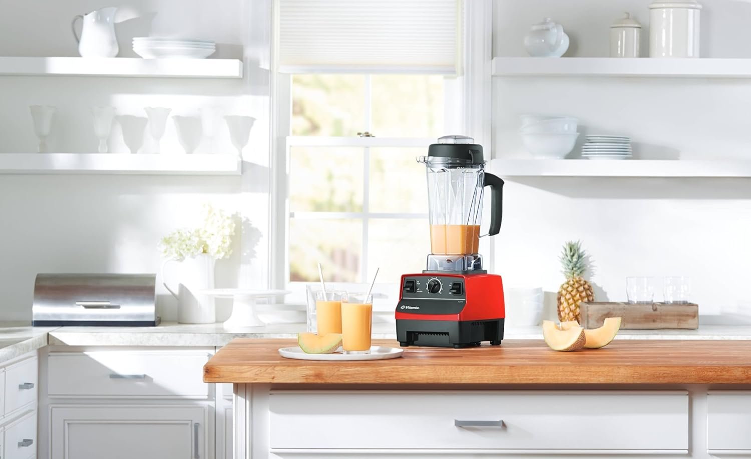 Vitamix 5200 Blender, Professional-Grade, 64 oz Container, Self-Cleaning, Black