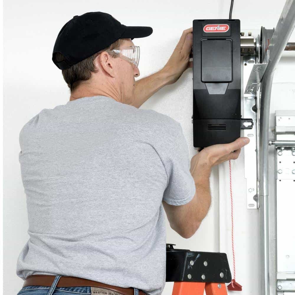 6172H-B Signature Series Ultra-Quiet Wall Mount Smart Garage Door Opener with Battery Backup, Wi-Fi, Wireless Wall Console