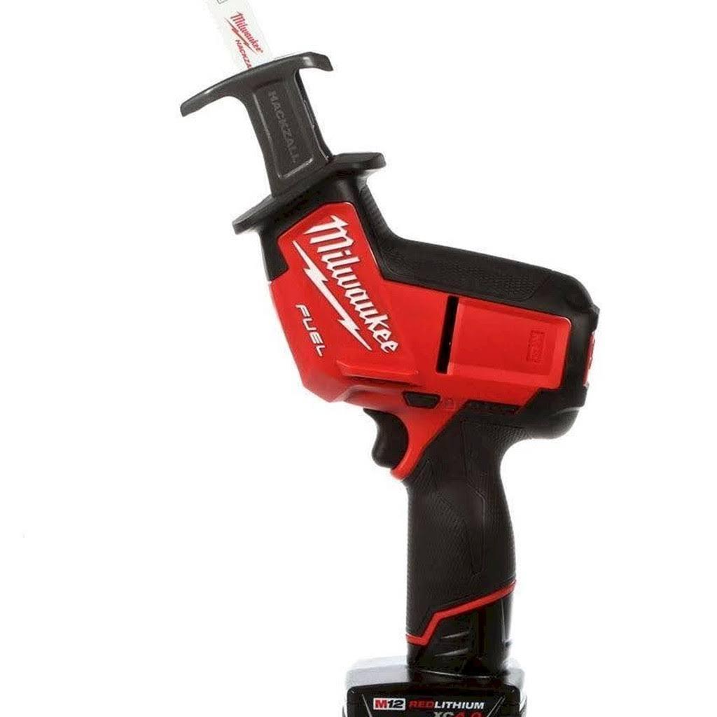 2520-21XC �C M12 Hackzall Reciprocating Saw Kit