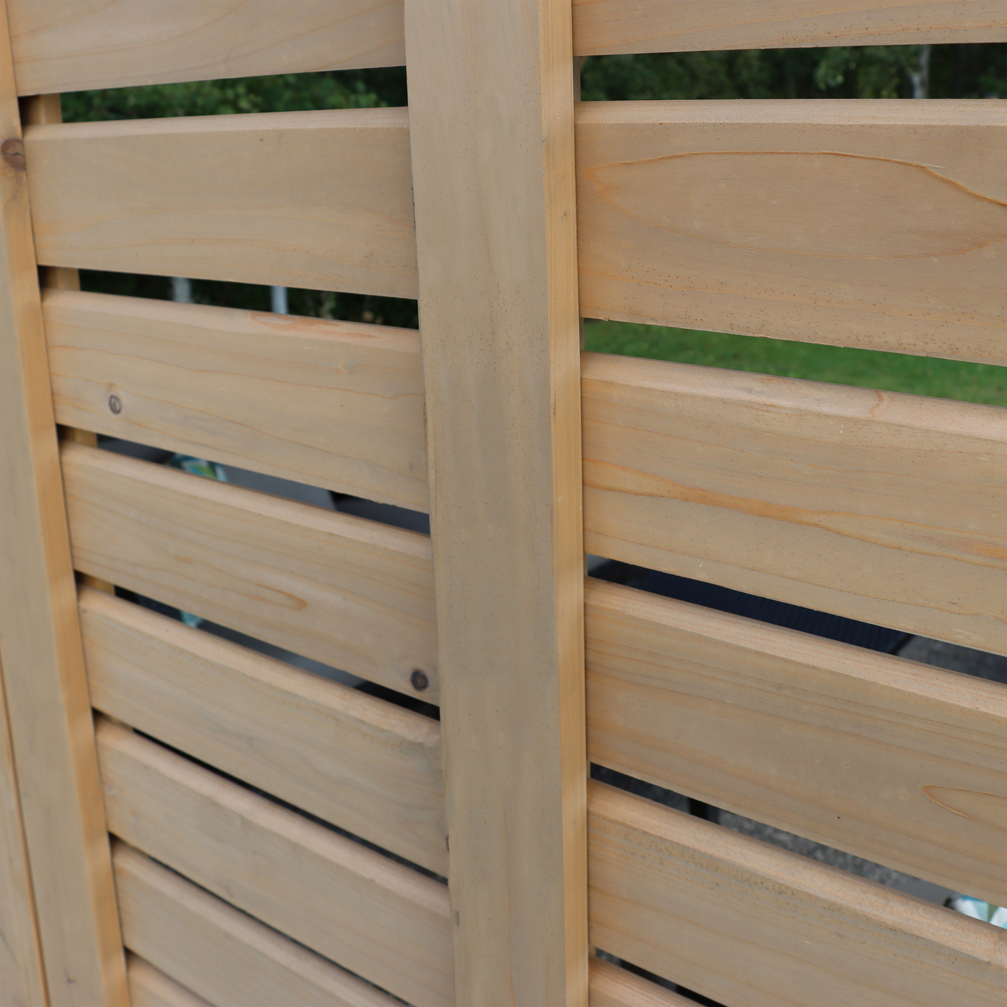 Yardistry  C 10 ft. Meridian Cedar Privacy Wall