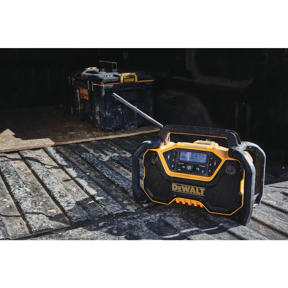 DCR028B 20-Volt MAX Compact Bluetooth Radio (Tool Only)