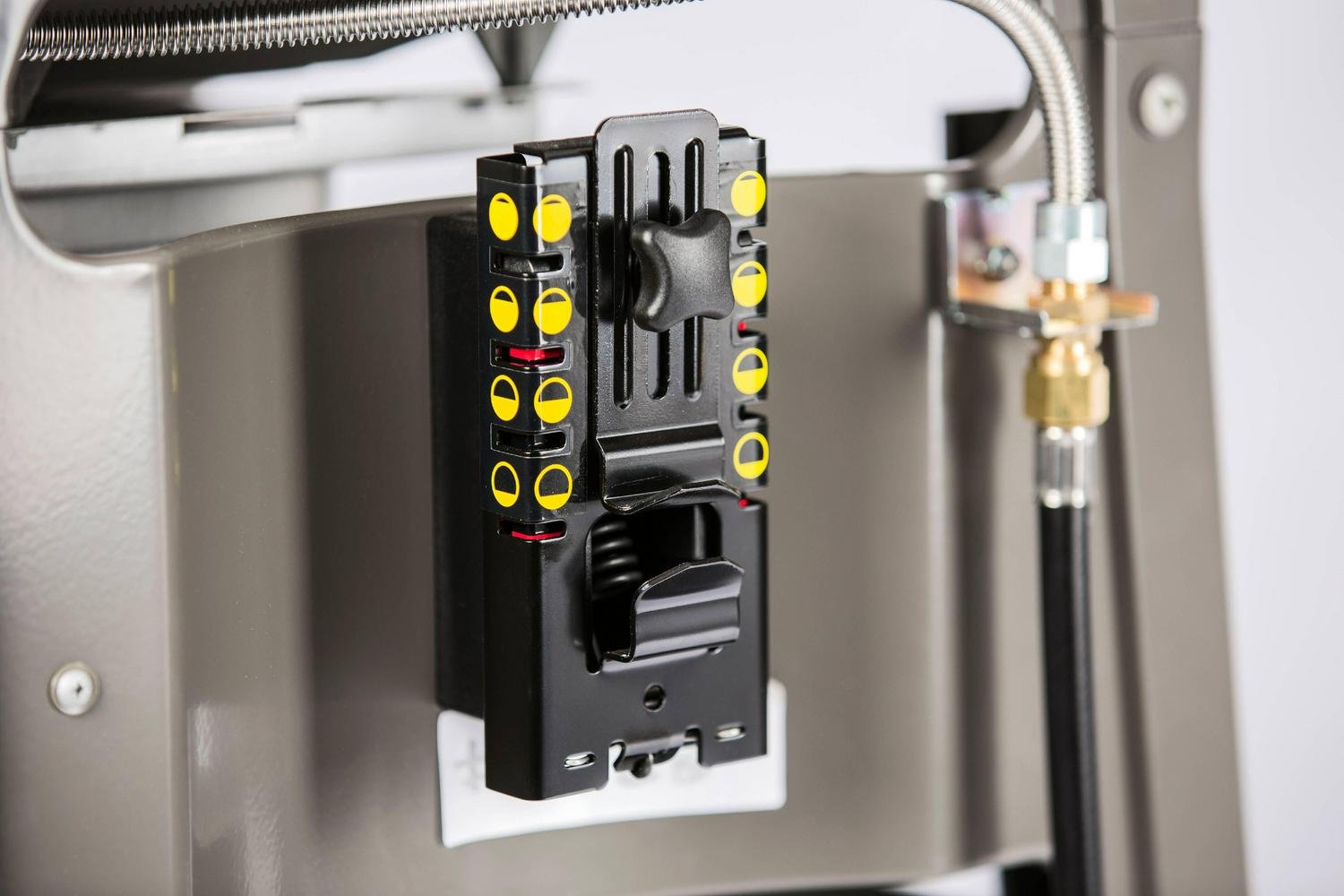 210 Propane Gas Grill, Ivory �C 450 sq. in. Cooking Area, GS4 System, Stainless Steel Burners, Porcelain-enameled Grates