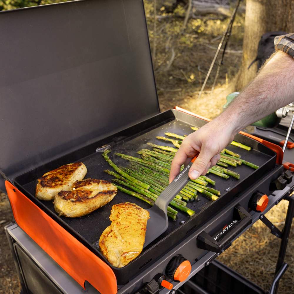 Blackstone Adventure Ready 20  x14   2-Burner Propane Camping Griddle with Latching Hood and Handle