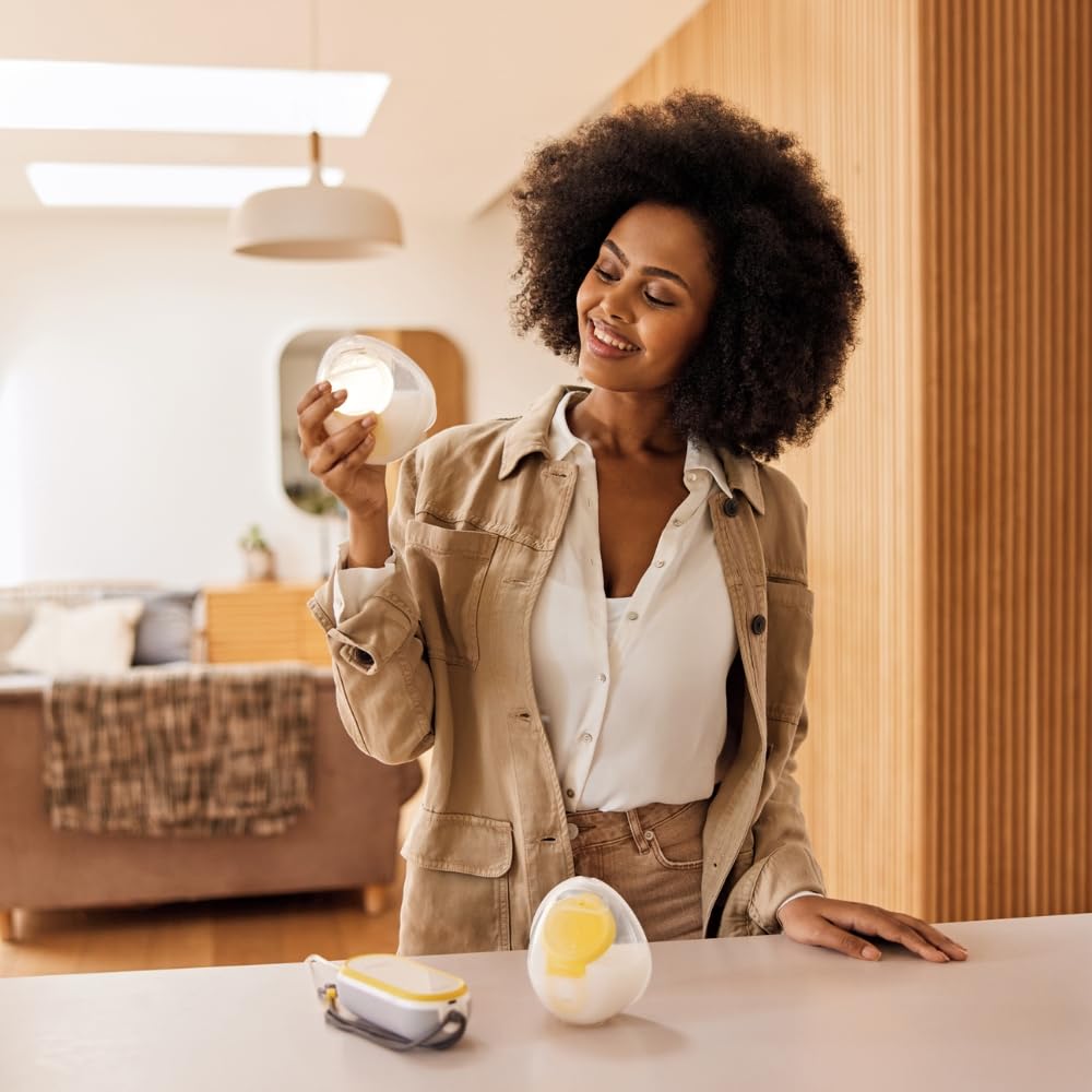 Medela Freestyle Hands-Free Double Electric Breast Pump, Wearable & Portable with App Connectivity