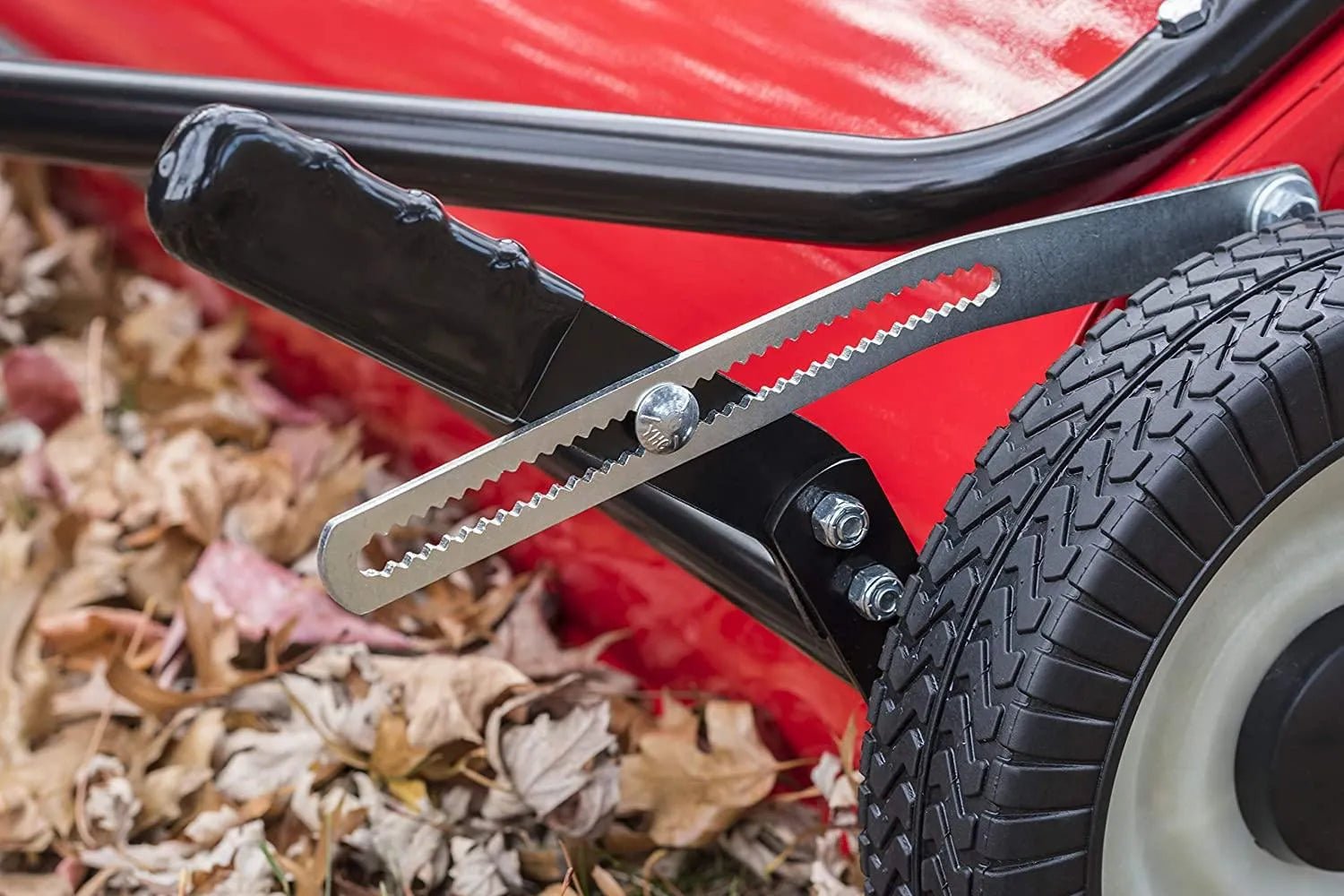 CMXGZBF7124546 52 Tow Lawn Sweeper, Black