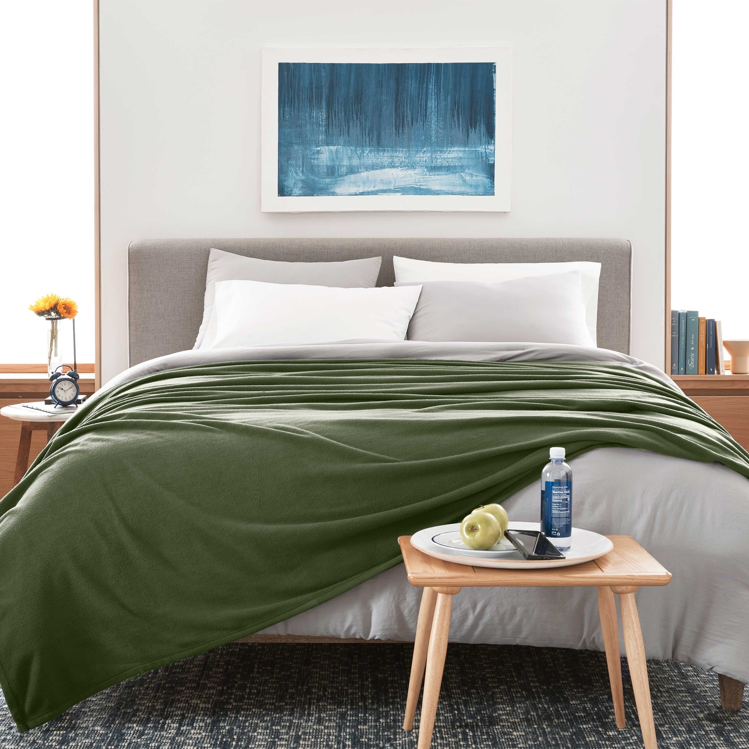 Martex Super Soft Fleece - Comfy Lightweight All Season Blanket