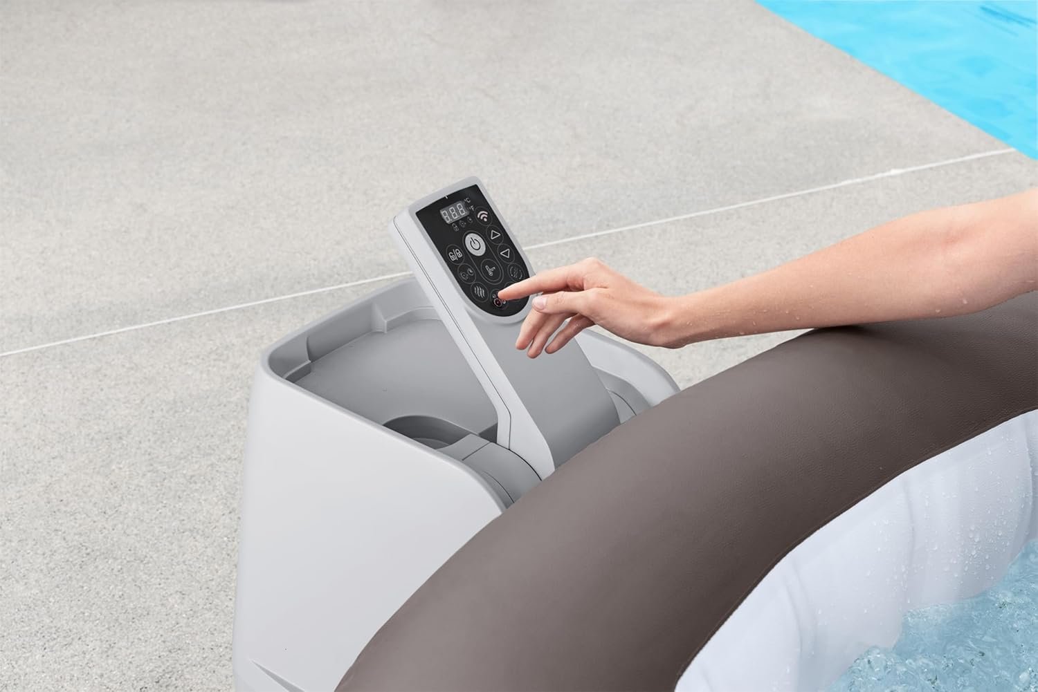 Bestway SaluSpa Miami EnergySense AirJet Inflatable Hot Tub Spa (71��� x 26���) | Portable Hot Tub with 2 Covers (1 Energy-Efficient Thermal Cover and 1 Standard Cover) | Fits Up to 2-4 Persons | Black