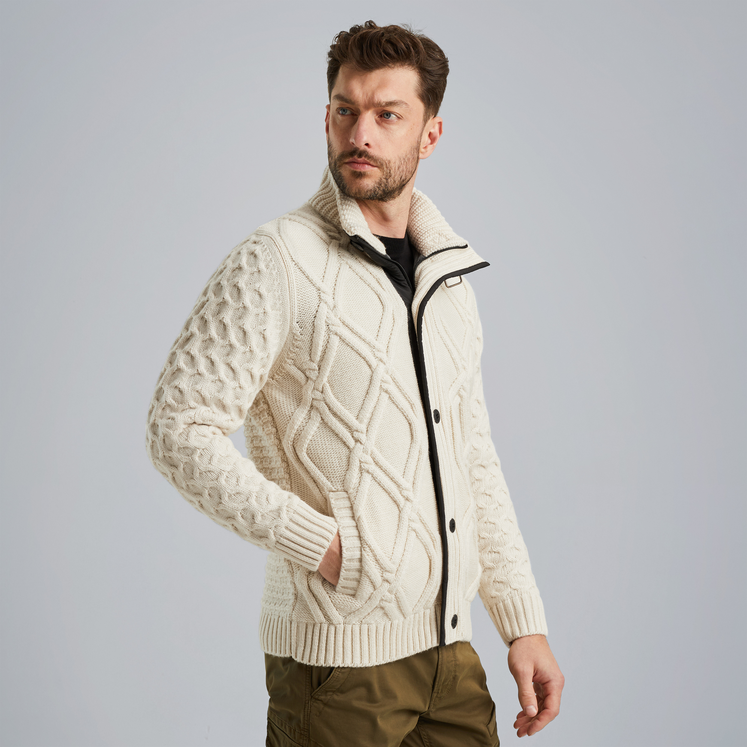 Cardigan in a wool blend Beige