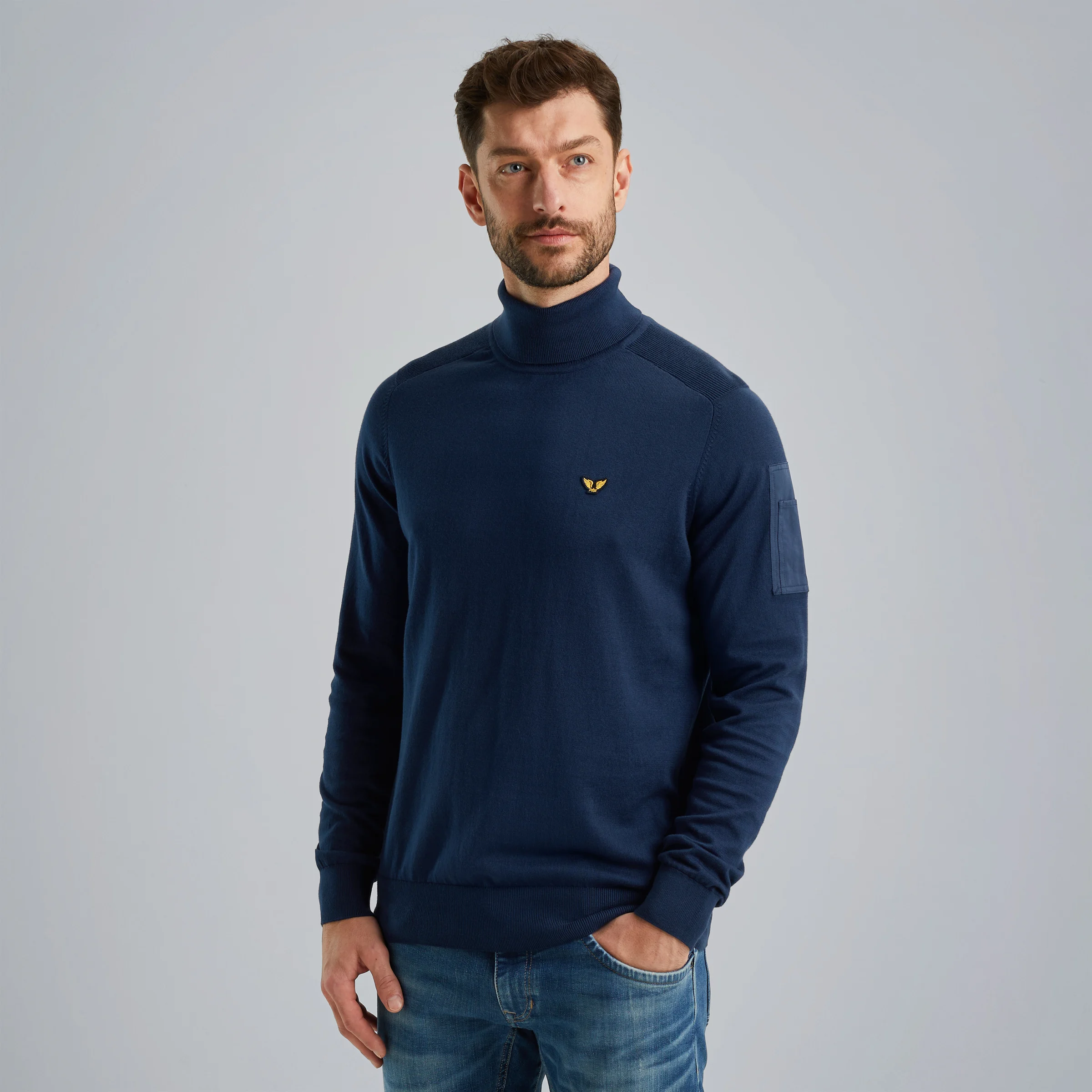 Pullover with stand-up collar Blue