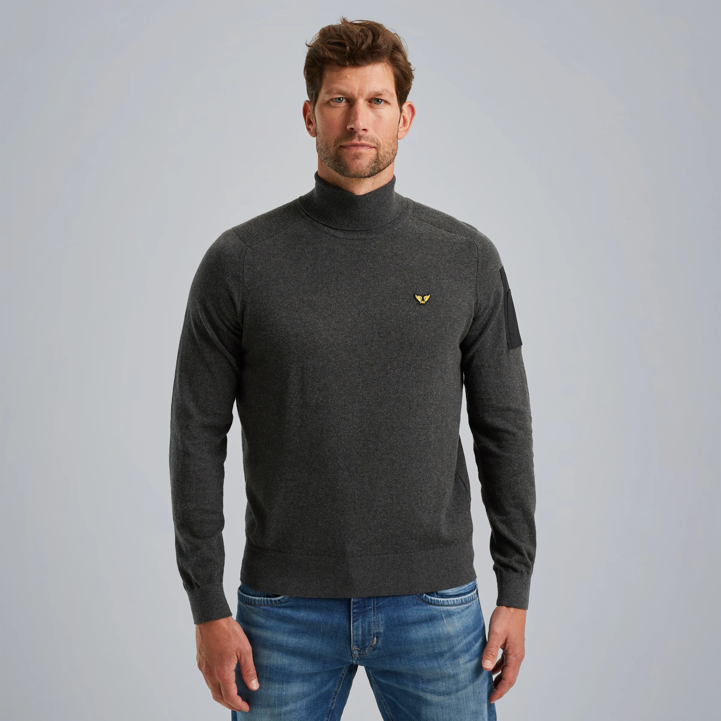 Pullover with stand-up collar Grey