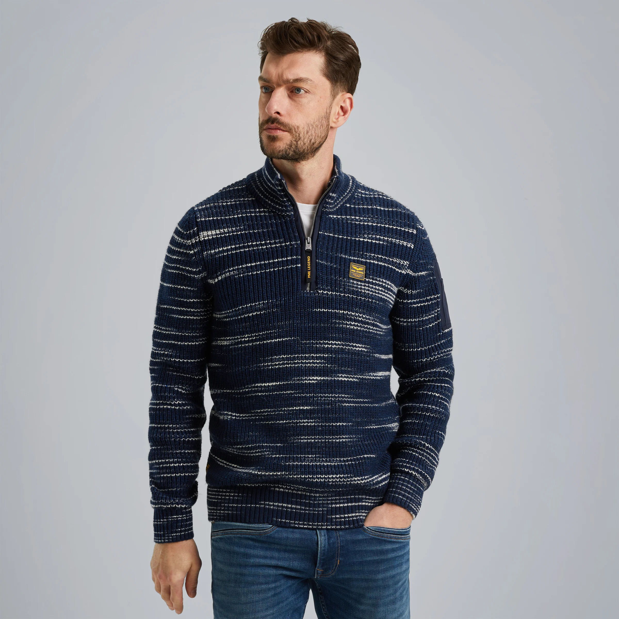 Pullover in a wool blend Blue