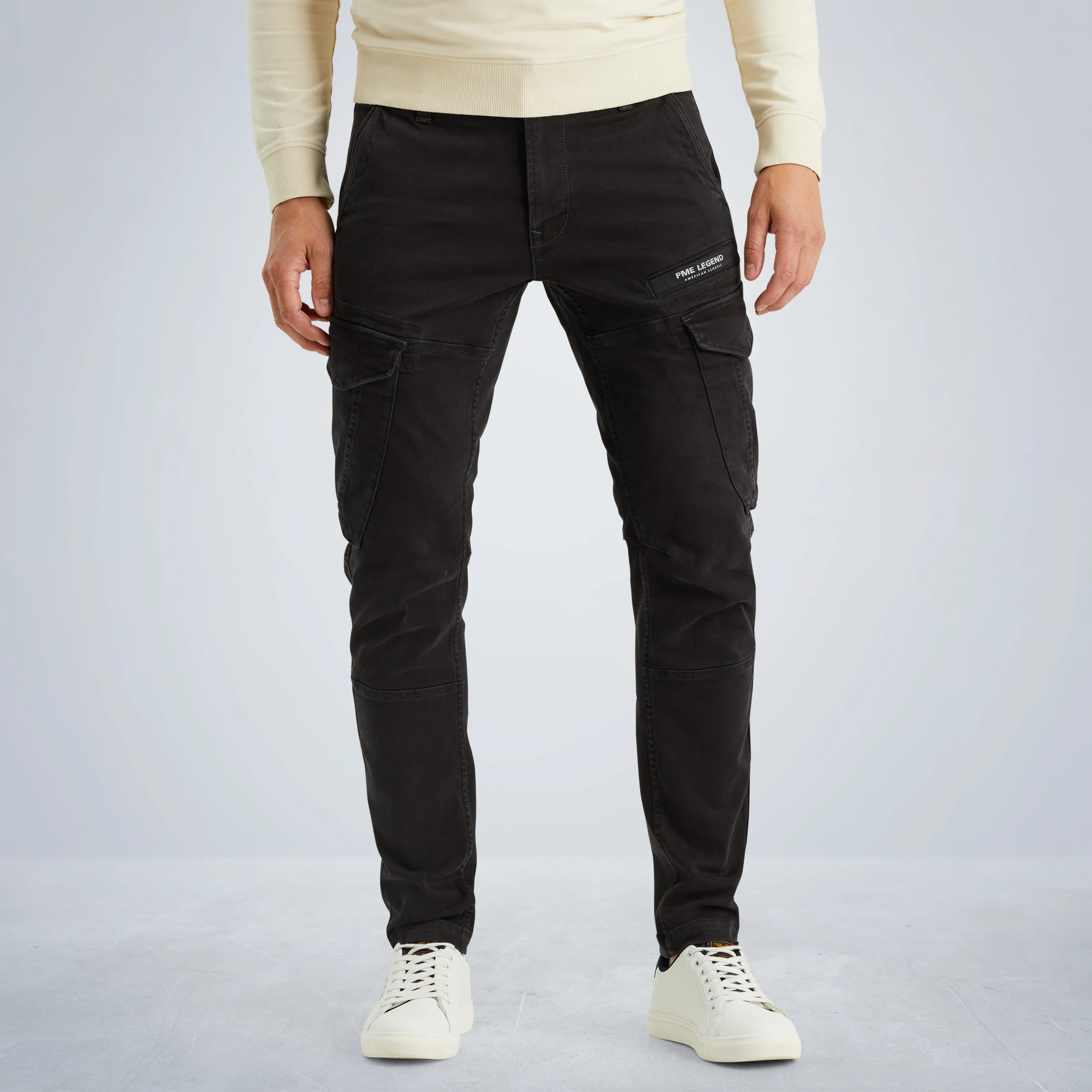 Nordrop tapered fit jeans Black
