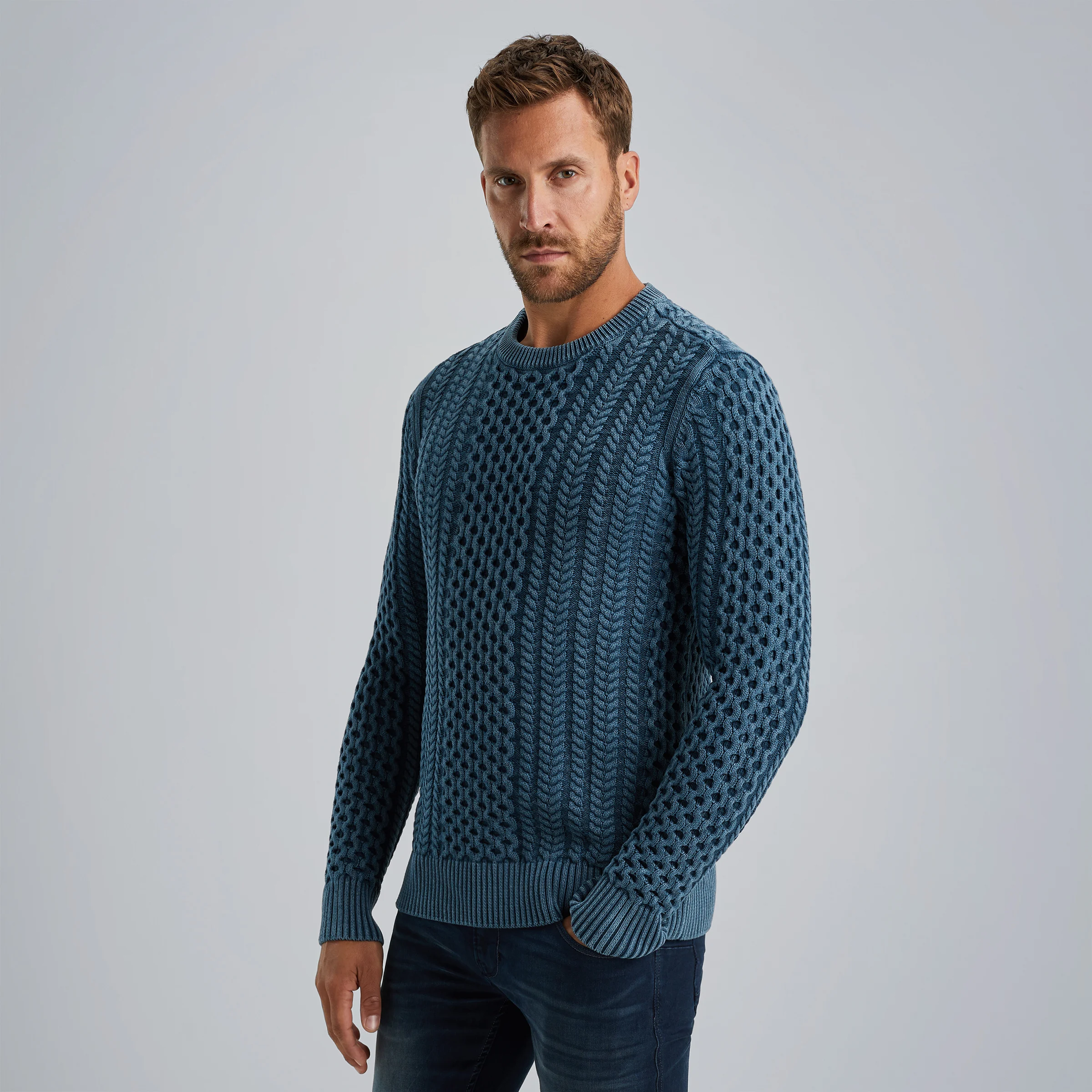 Pullover with cable pattern Blue