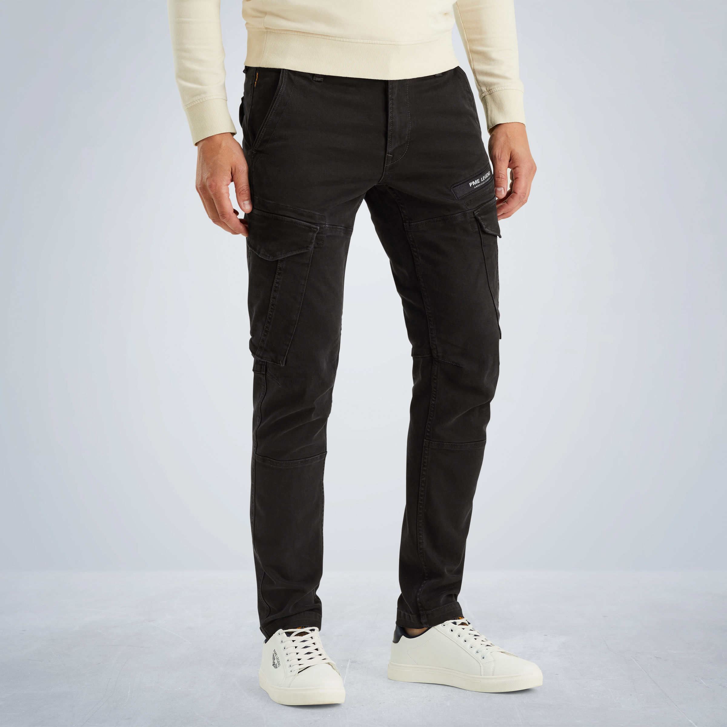 Nordrop tapered fit jeans Black