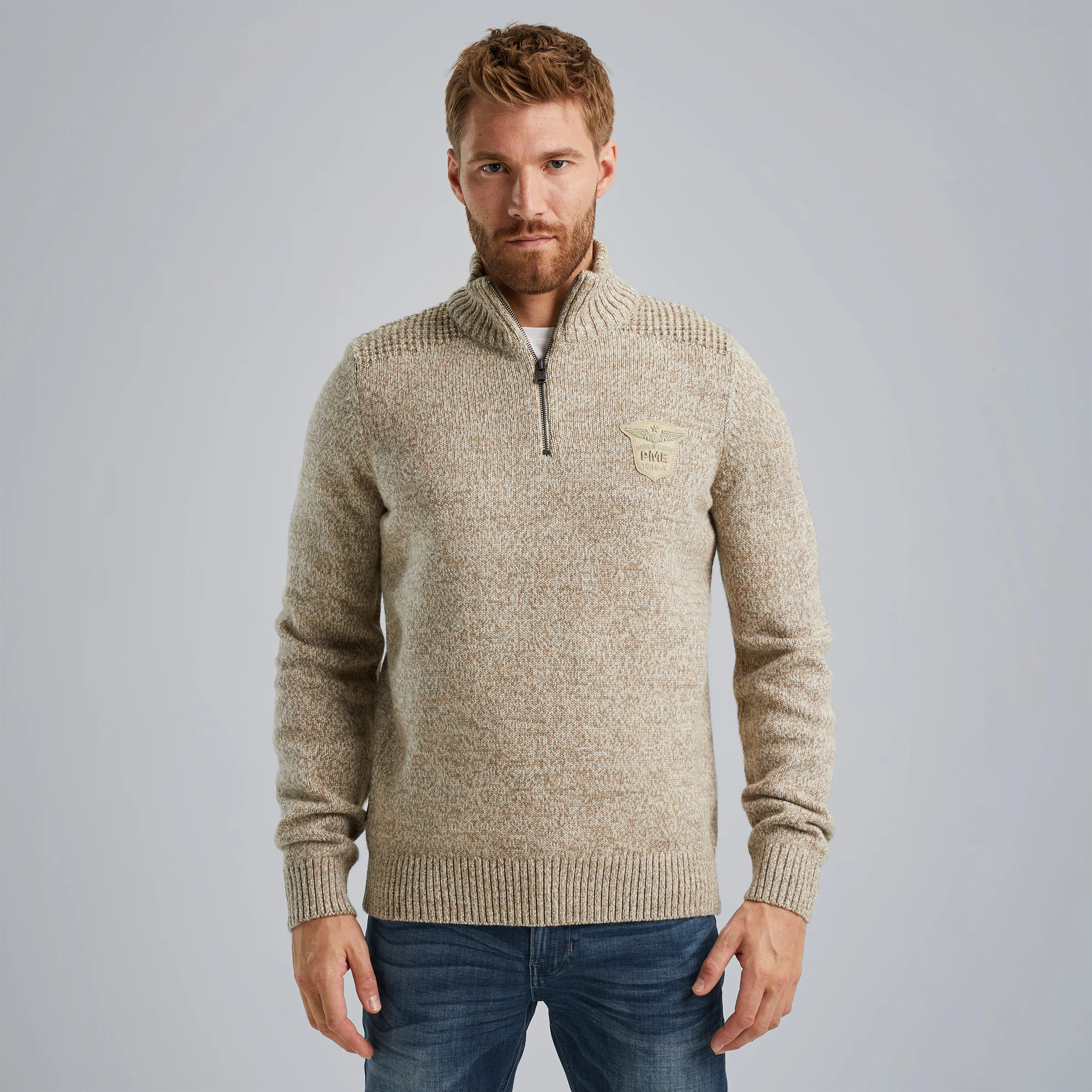 Pullover in a wool blend White
