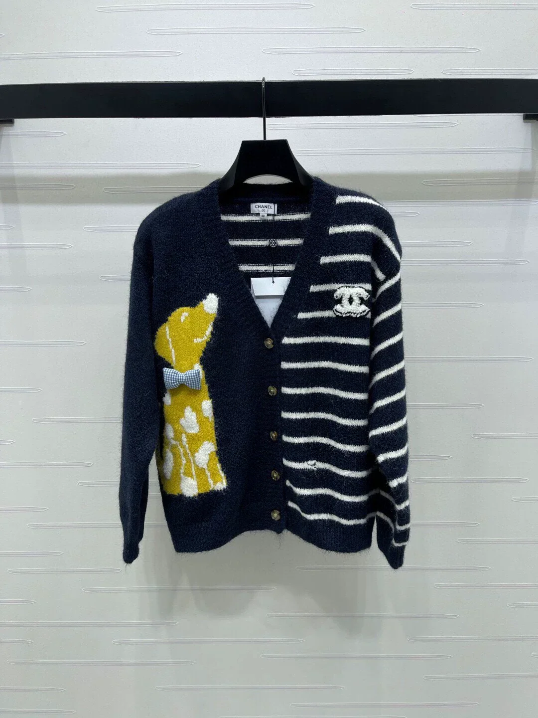 Striped V-neck long sleeved knitted cardigan