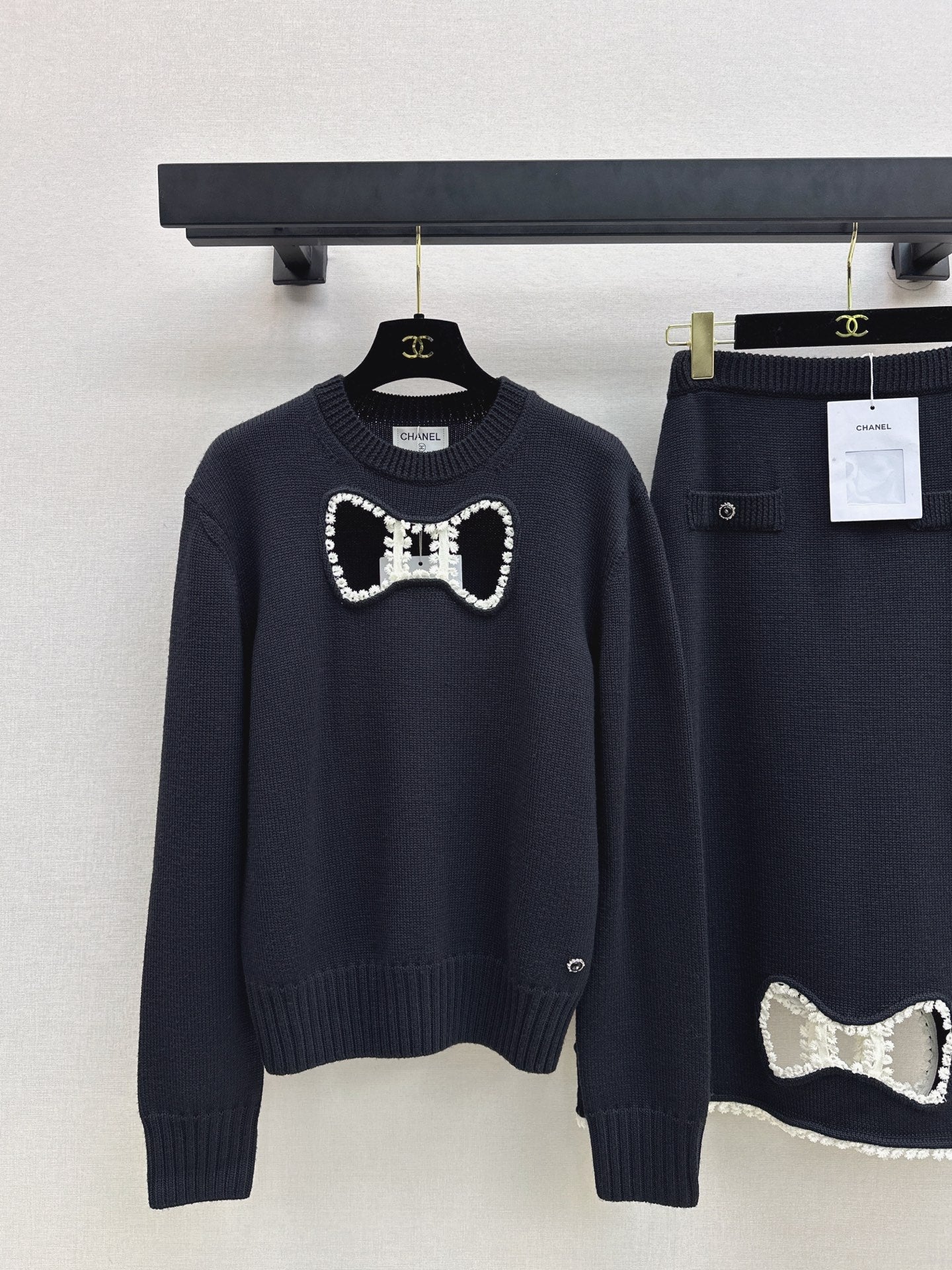 Hollow bow decoration wool set