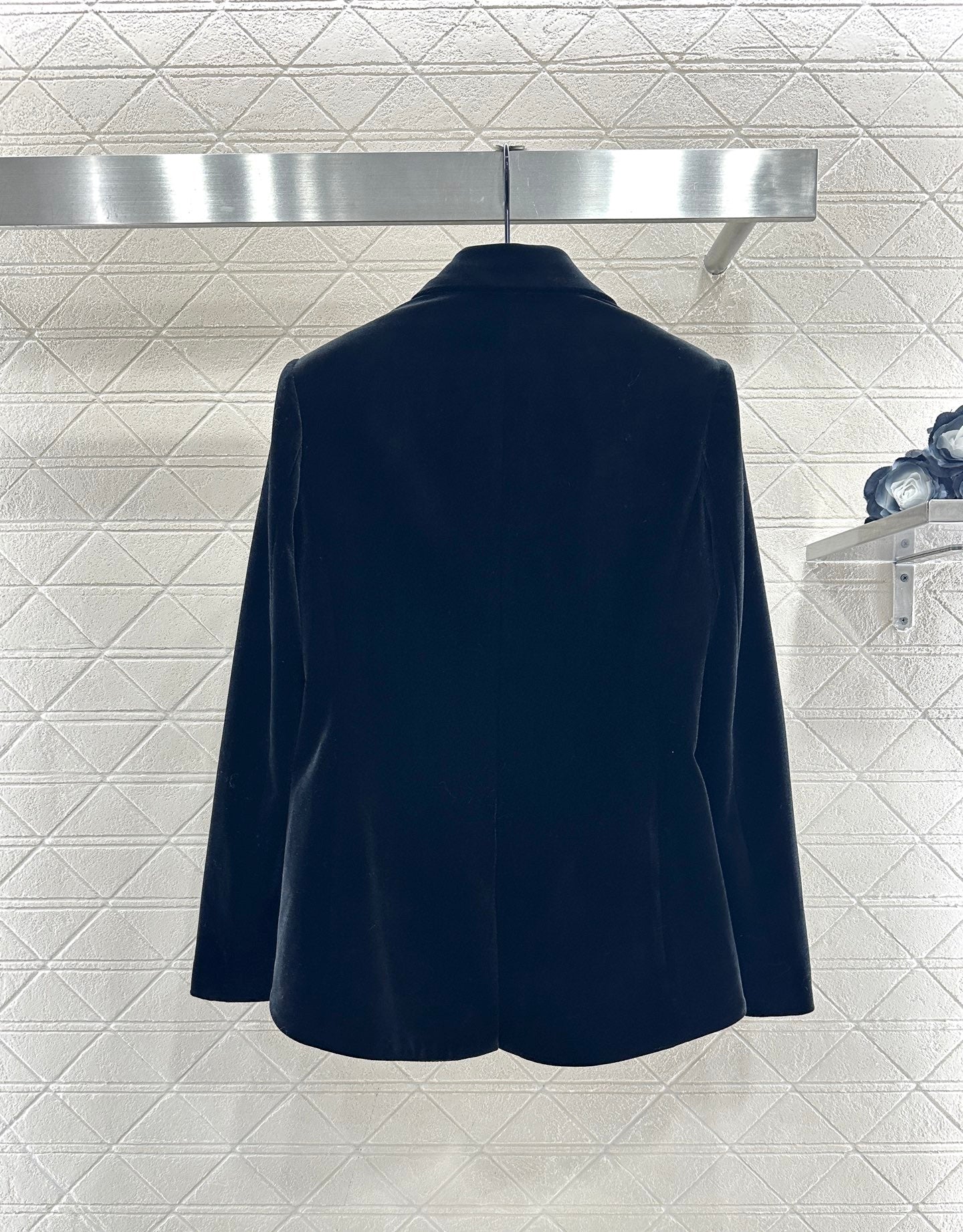 Irregular hem velvet suit jacket