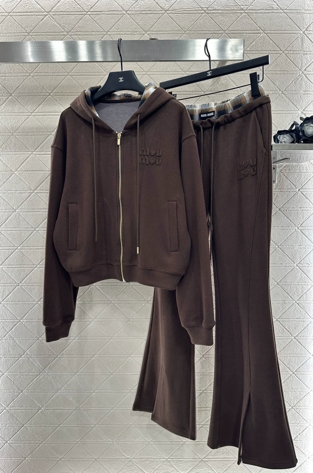 Hooded jacket and pants set