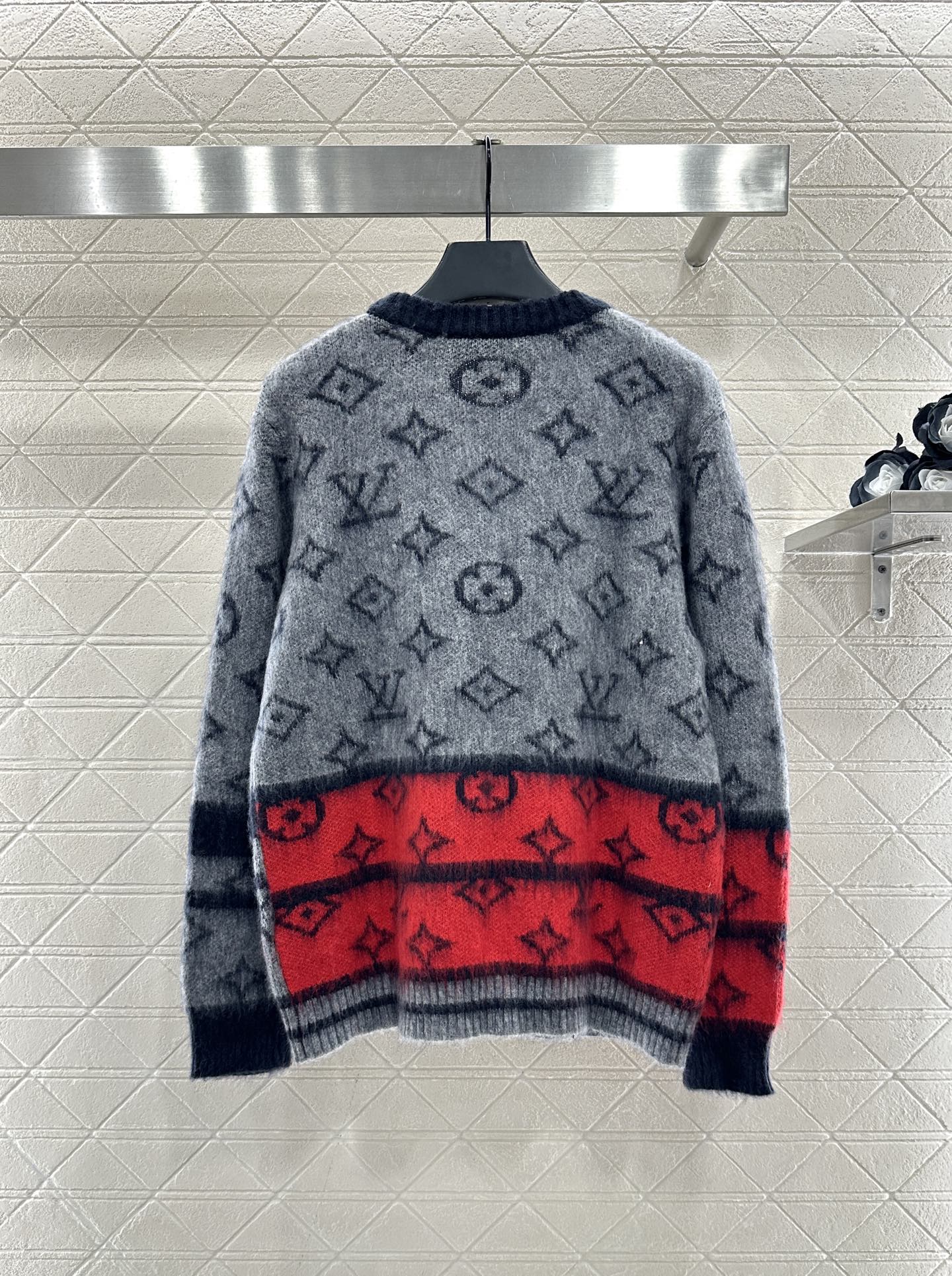 Jacquard contrasting wool cardigan