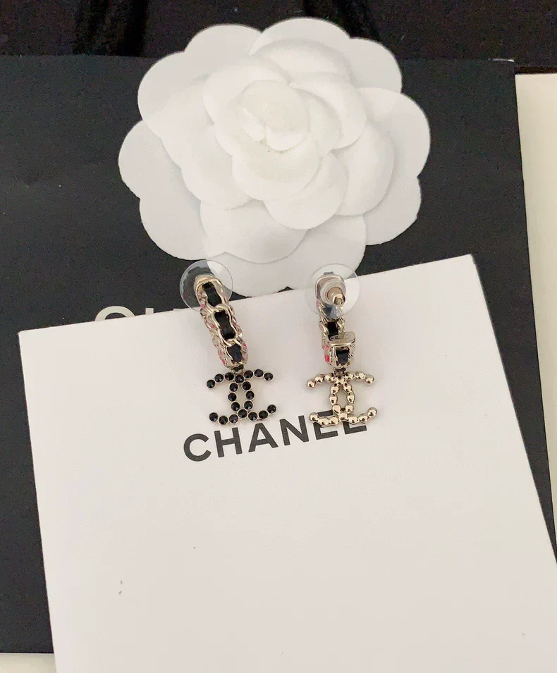 black ➕ Pink genuine leather ear hook