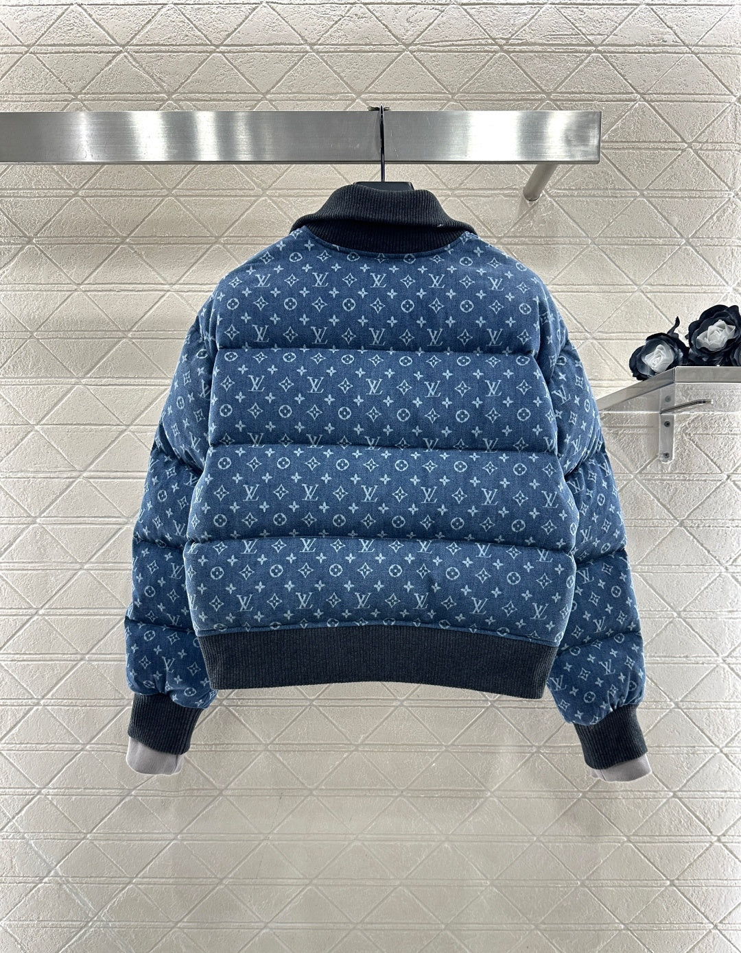 Collar zipper denim down jacket