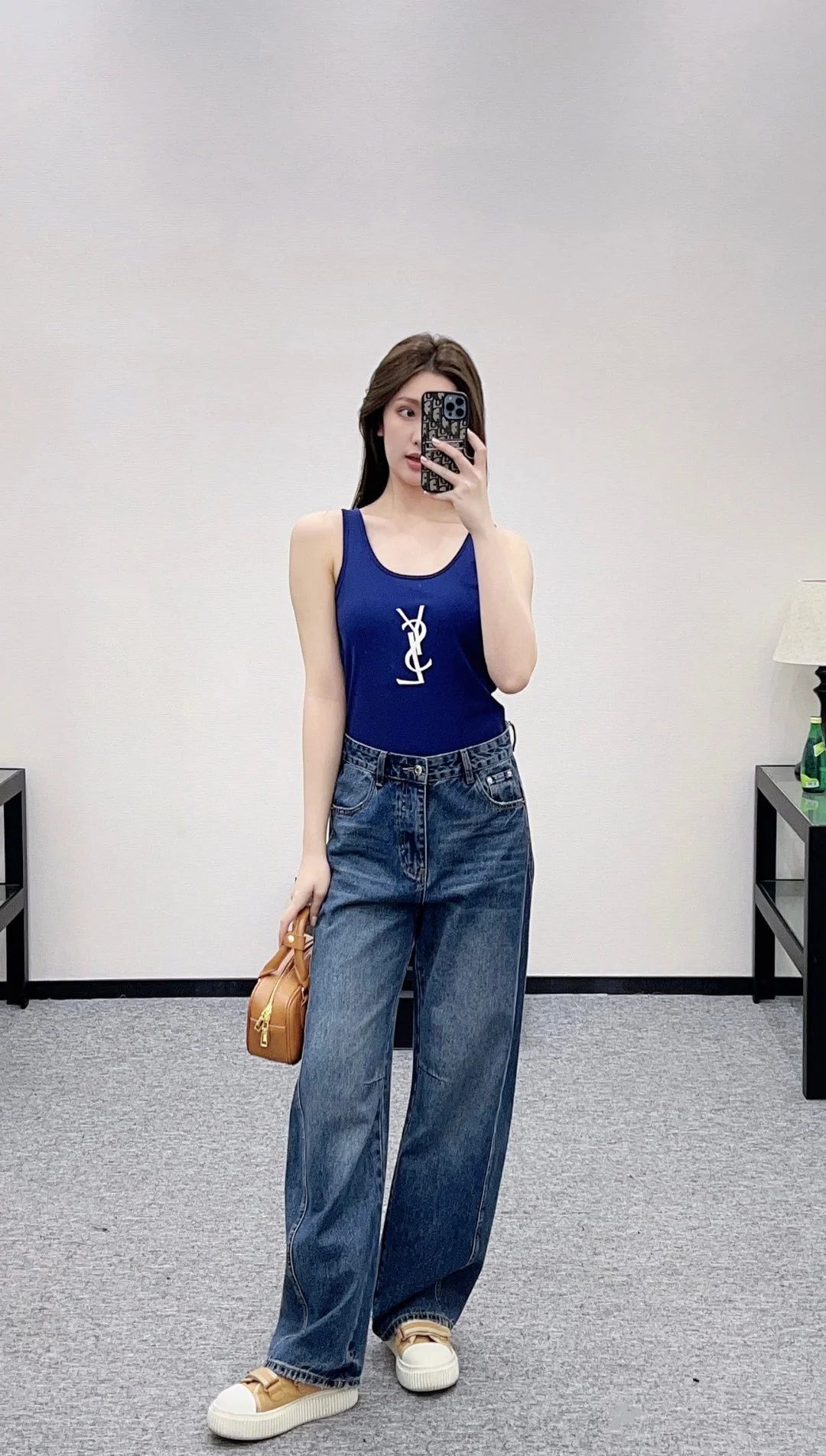 Slim Fit U-Neck Logo Vest