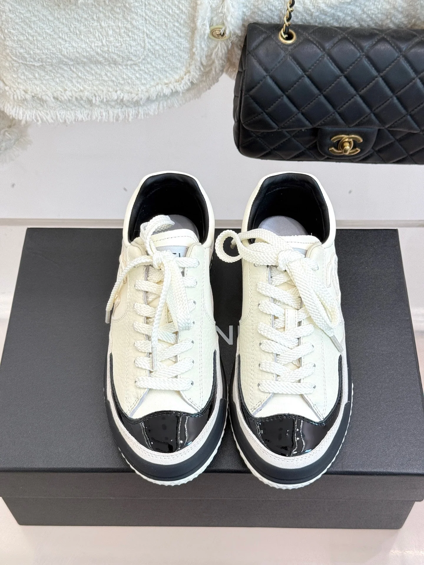 25K new casual board shoes and sports shoes(WHITE/SILVER/BLACK)