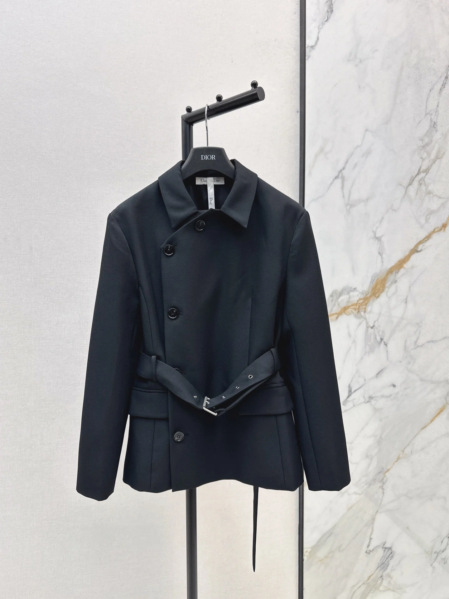 25 New slanted buckle waistband suit jacket