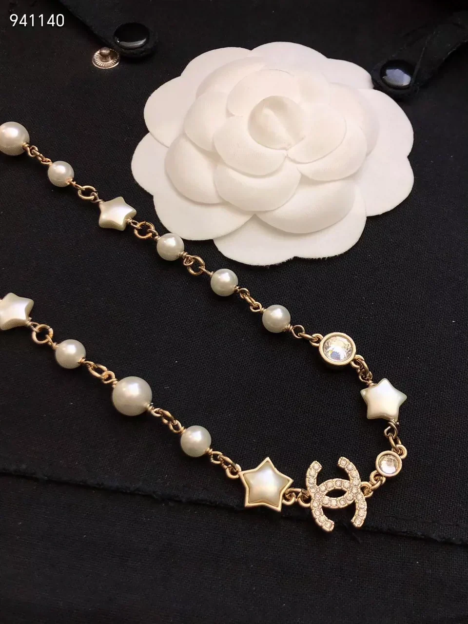 Five pointed star double layered pearl necklace