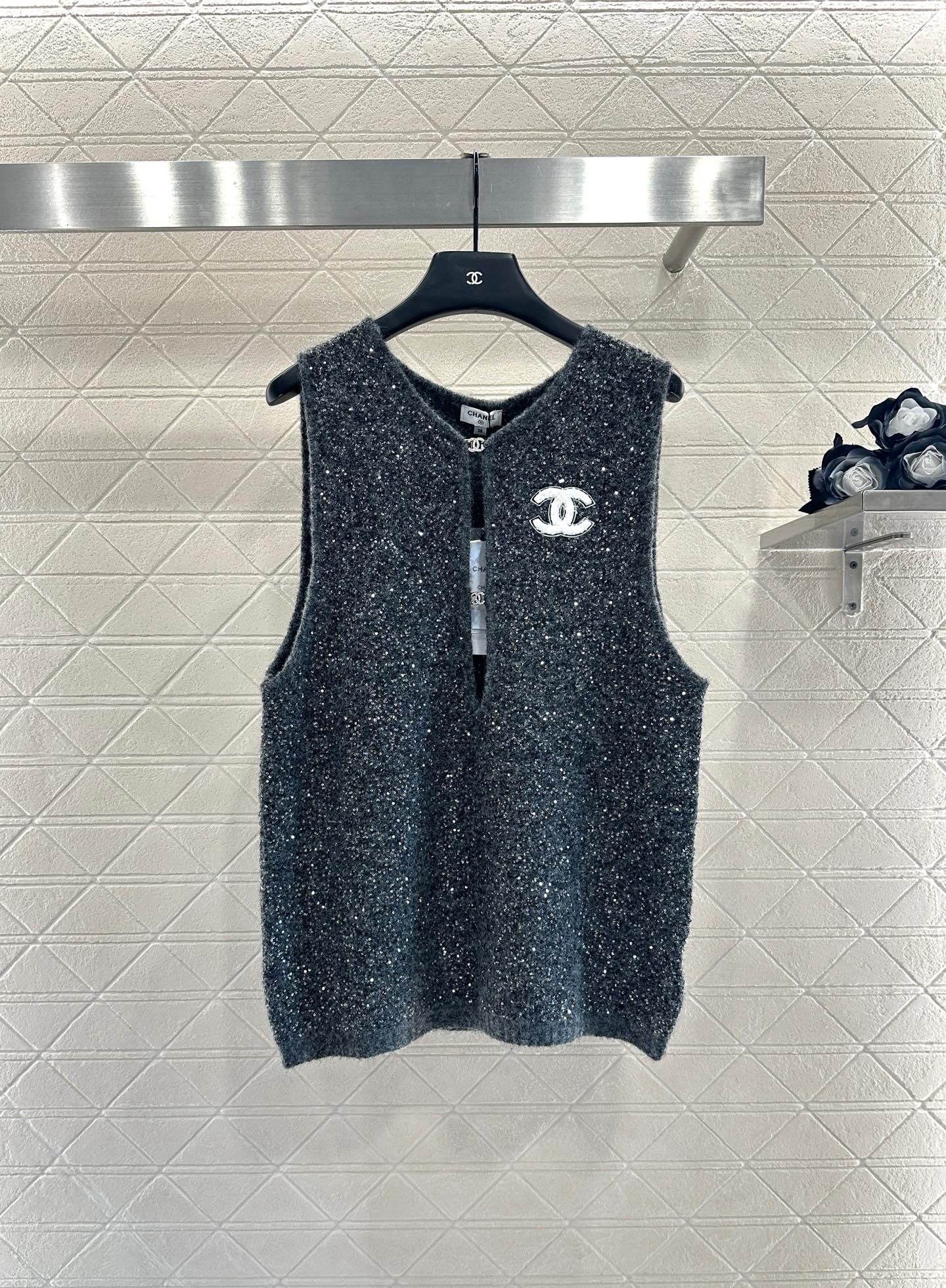 25fw Silver knit vest