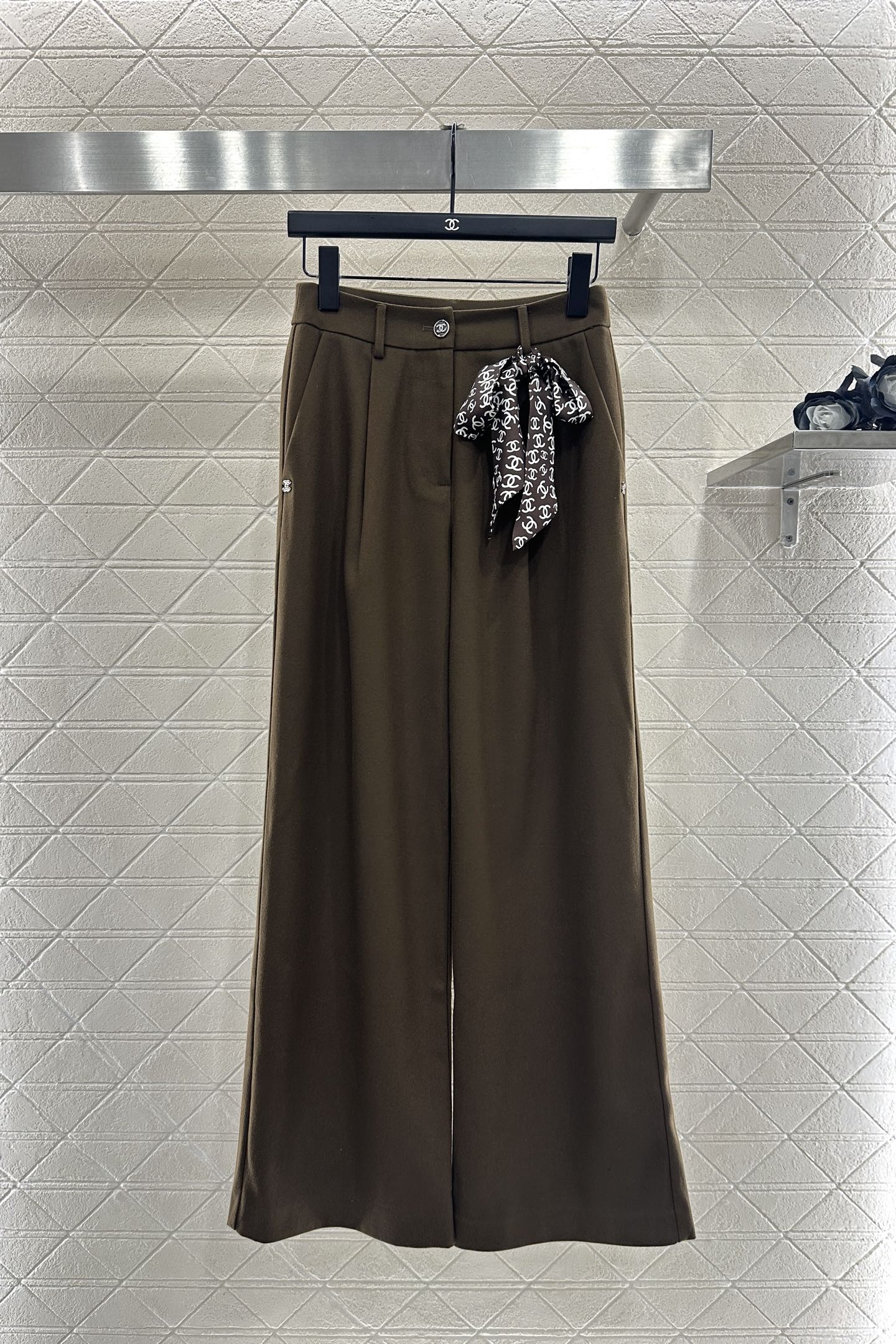 Silk scarf wide leg pants