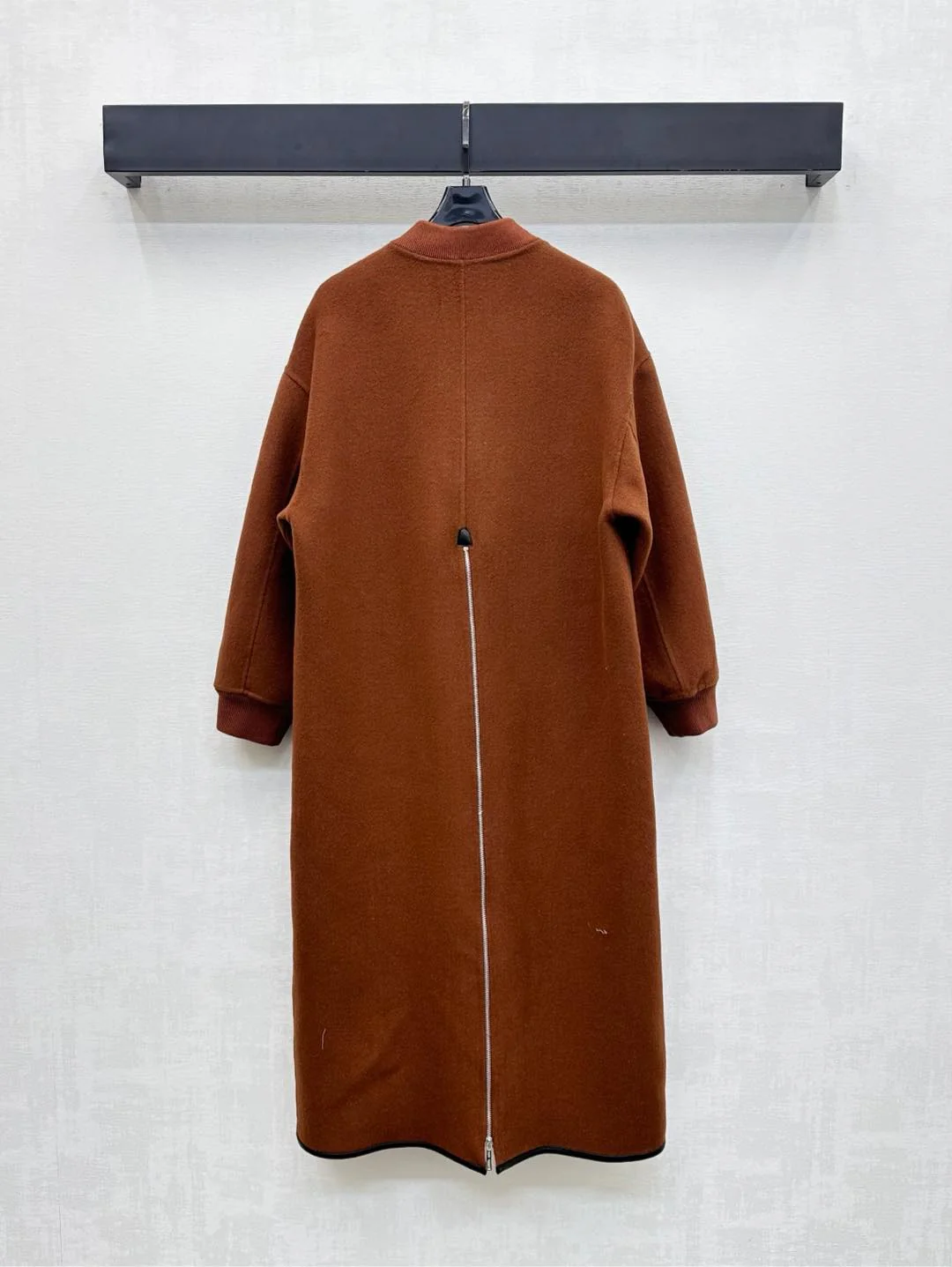 25 Long woolen coat