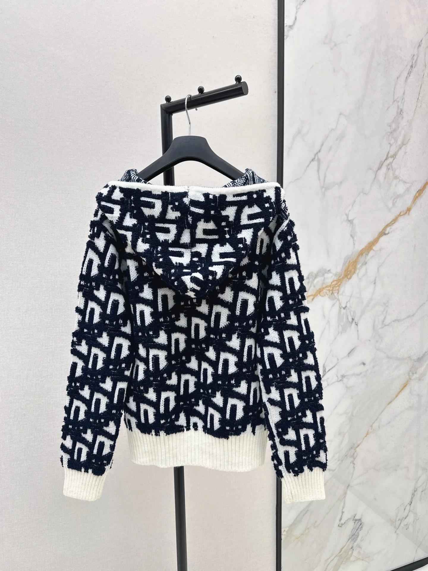 Hooded knitted cardigan