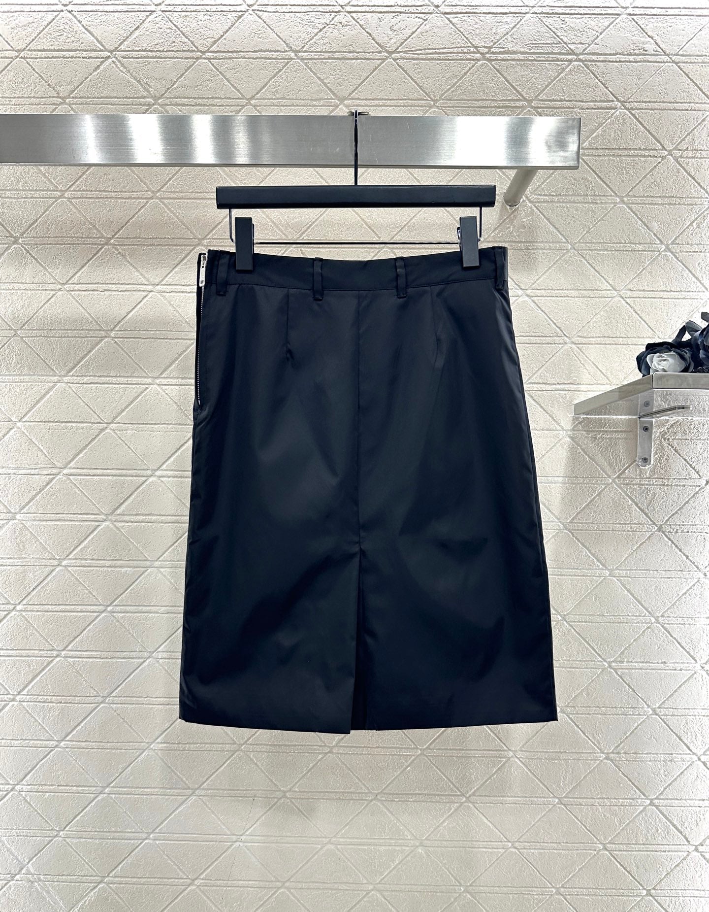 High waisted straight tube nylon skirt