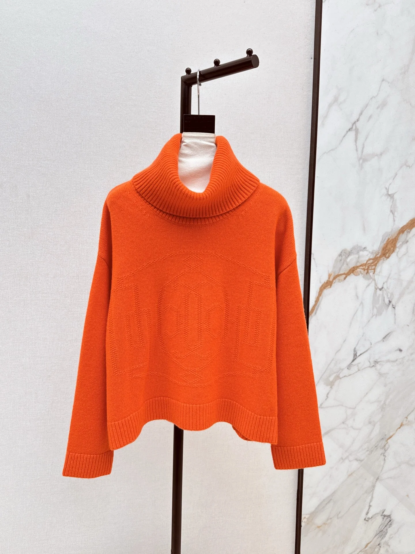 High neck cashmere sweater