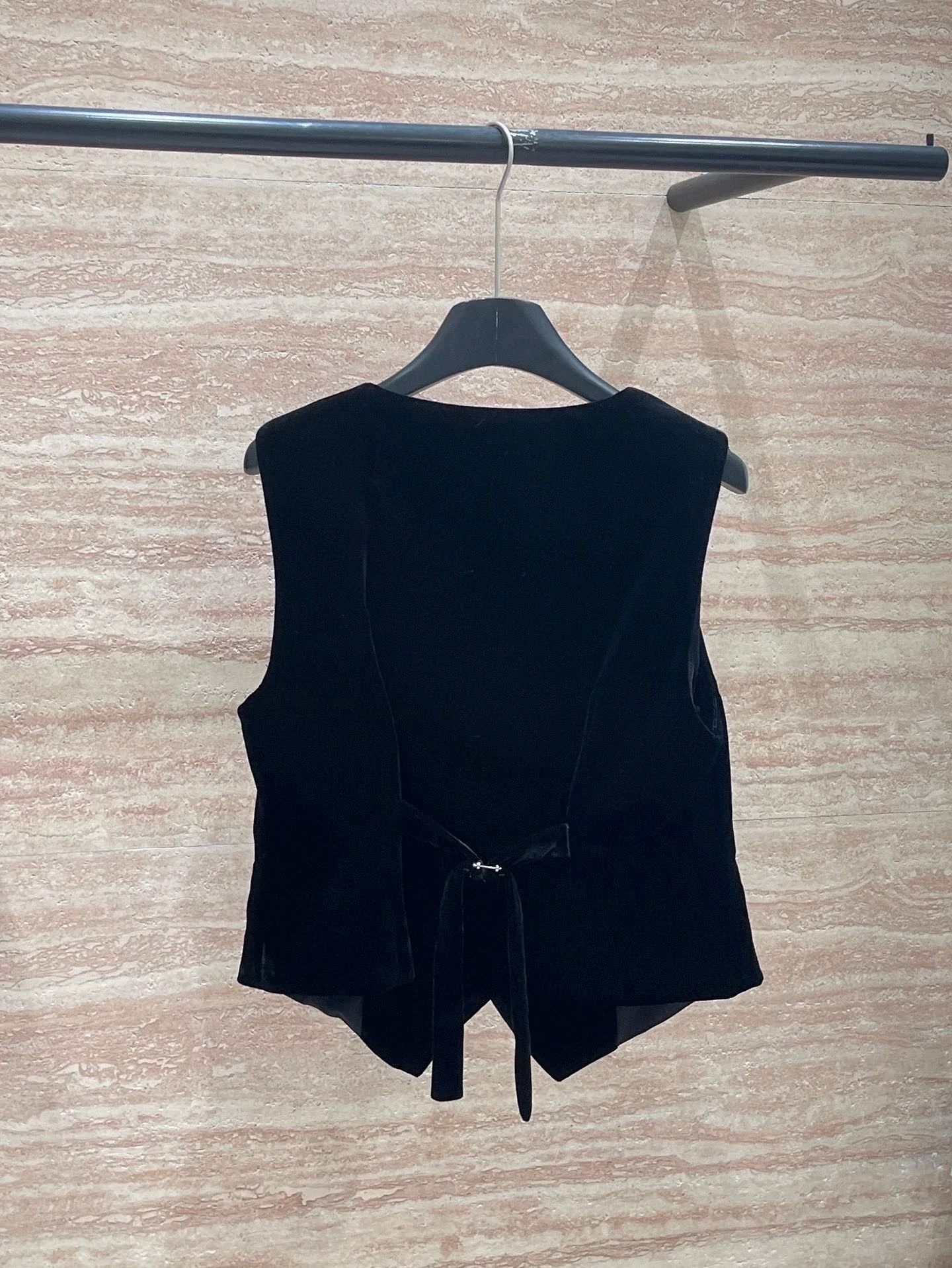 25fw V-neck vest（Medieval Series）