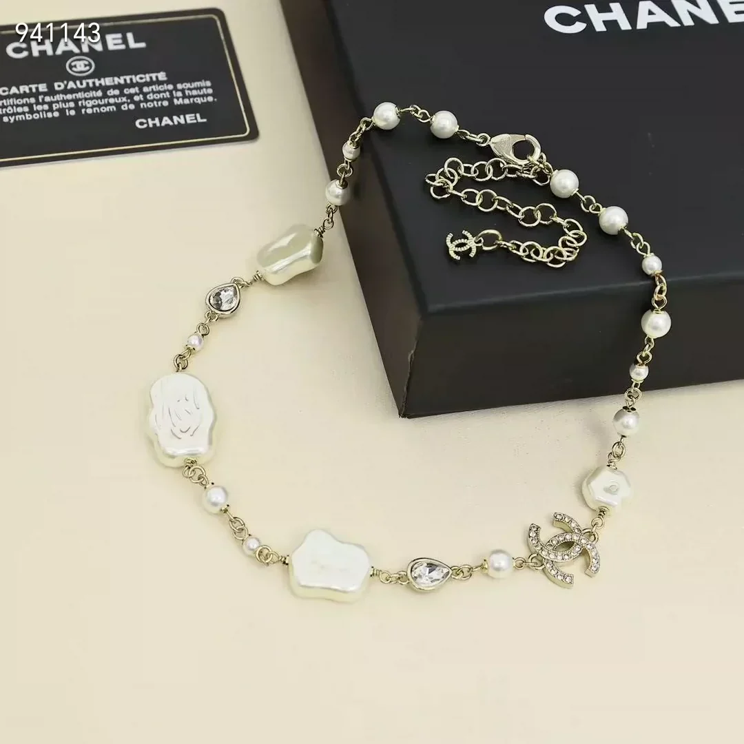 Cloud Resin Pearl Double C Necklace