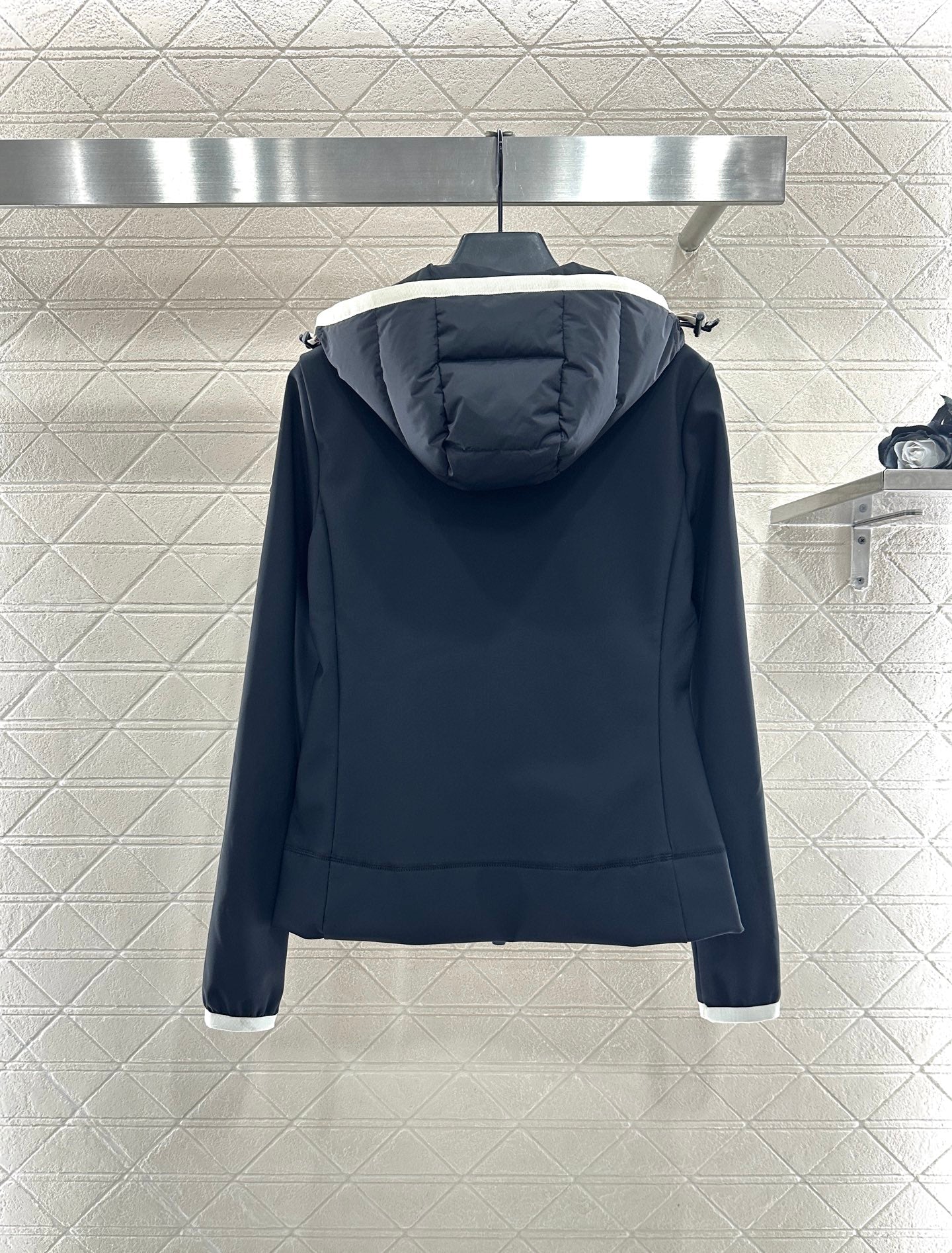 Splicing hooded down jacket